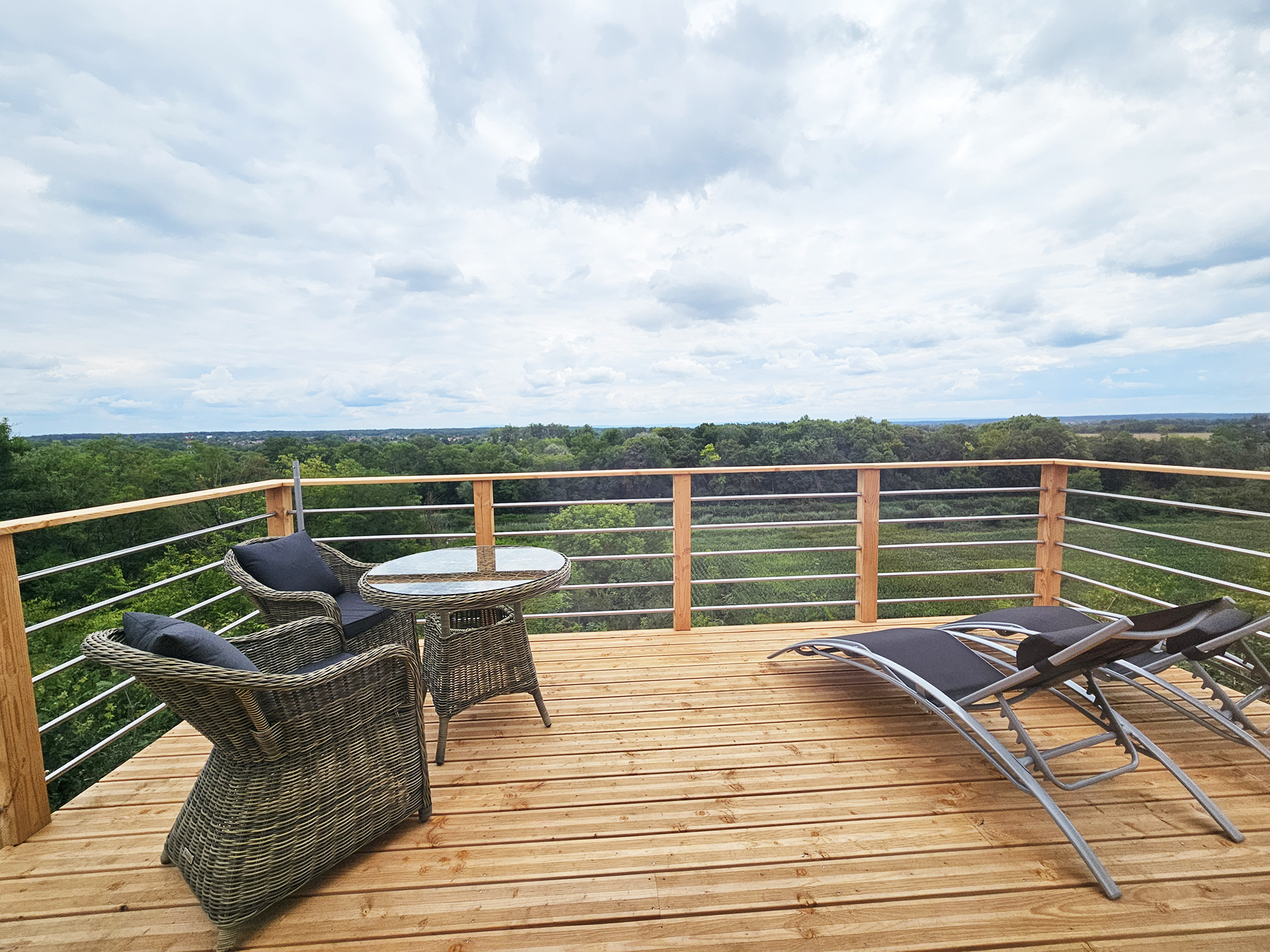 Barrel Palmeraie — Cabane avec vue panoramique à Jura — Cabane à Dole