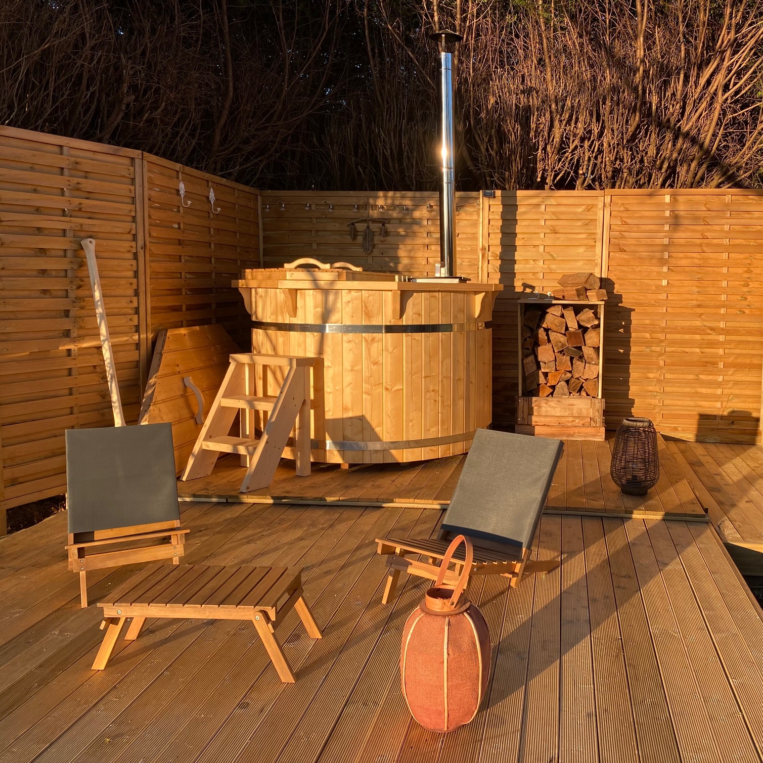 Le Tonneau & SPA — Nuit romantique avec bain nordique à Hautes-Pyrénées à Gardères — vue intérieure
