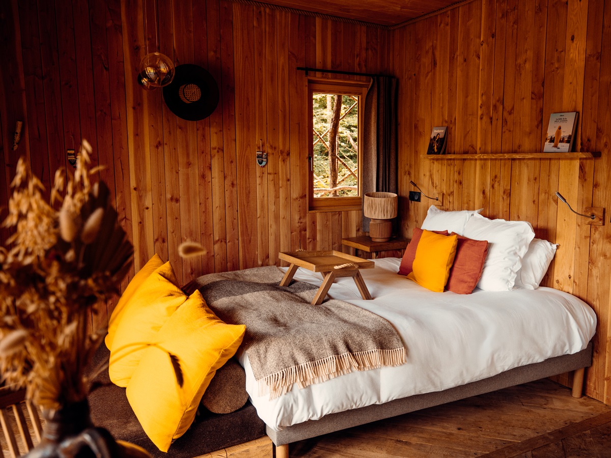 Cabane Spa Temps Suspendu : une immersion dans les arbres en Picardie à St-Léger-Aux-Bois — détail architectural
