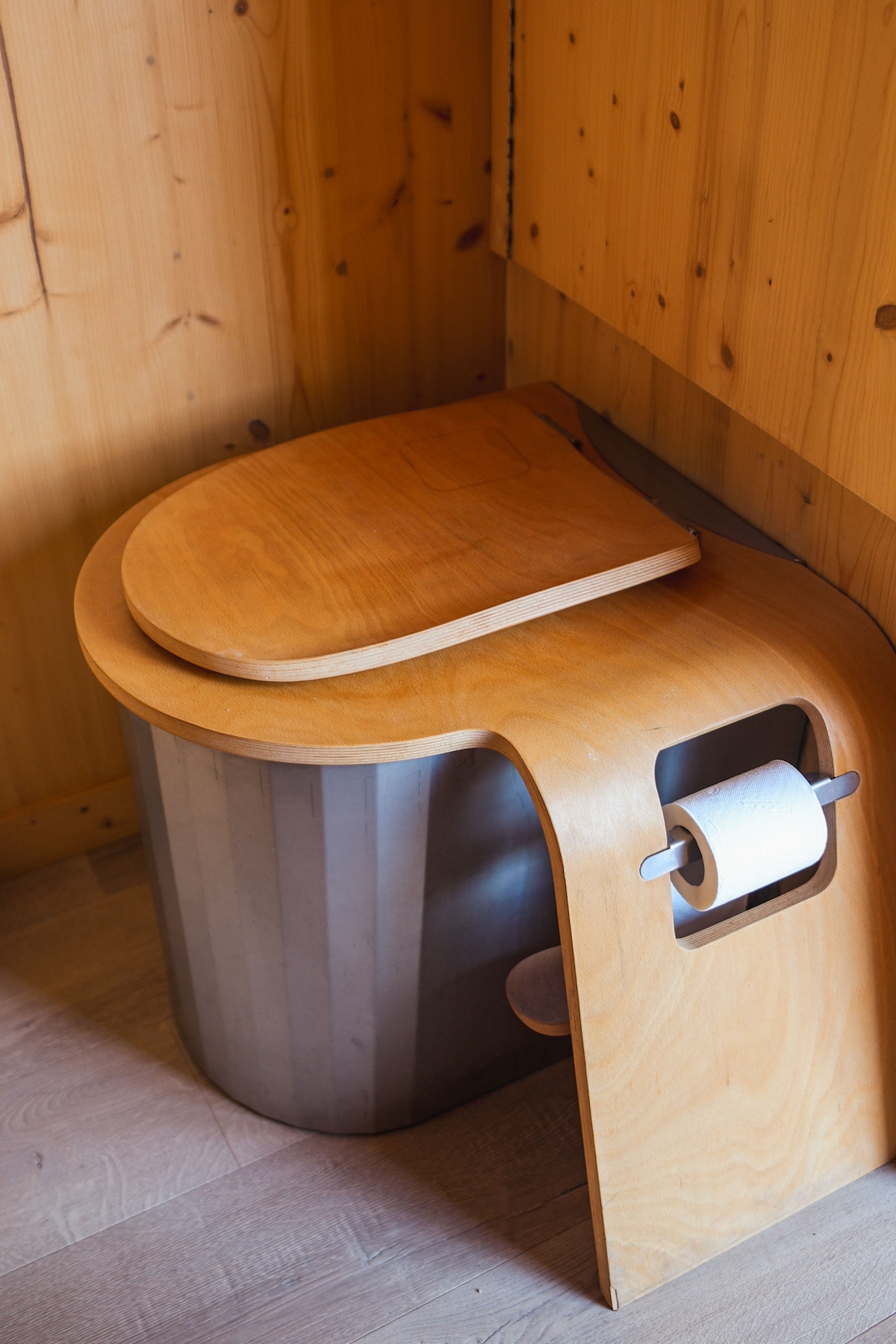 Parcel Tiny House — Séjour panoramique à 1h de Lyon à Saint-Étienne — détail architectural