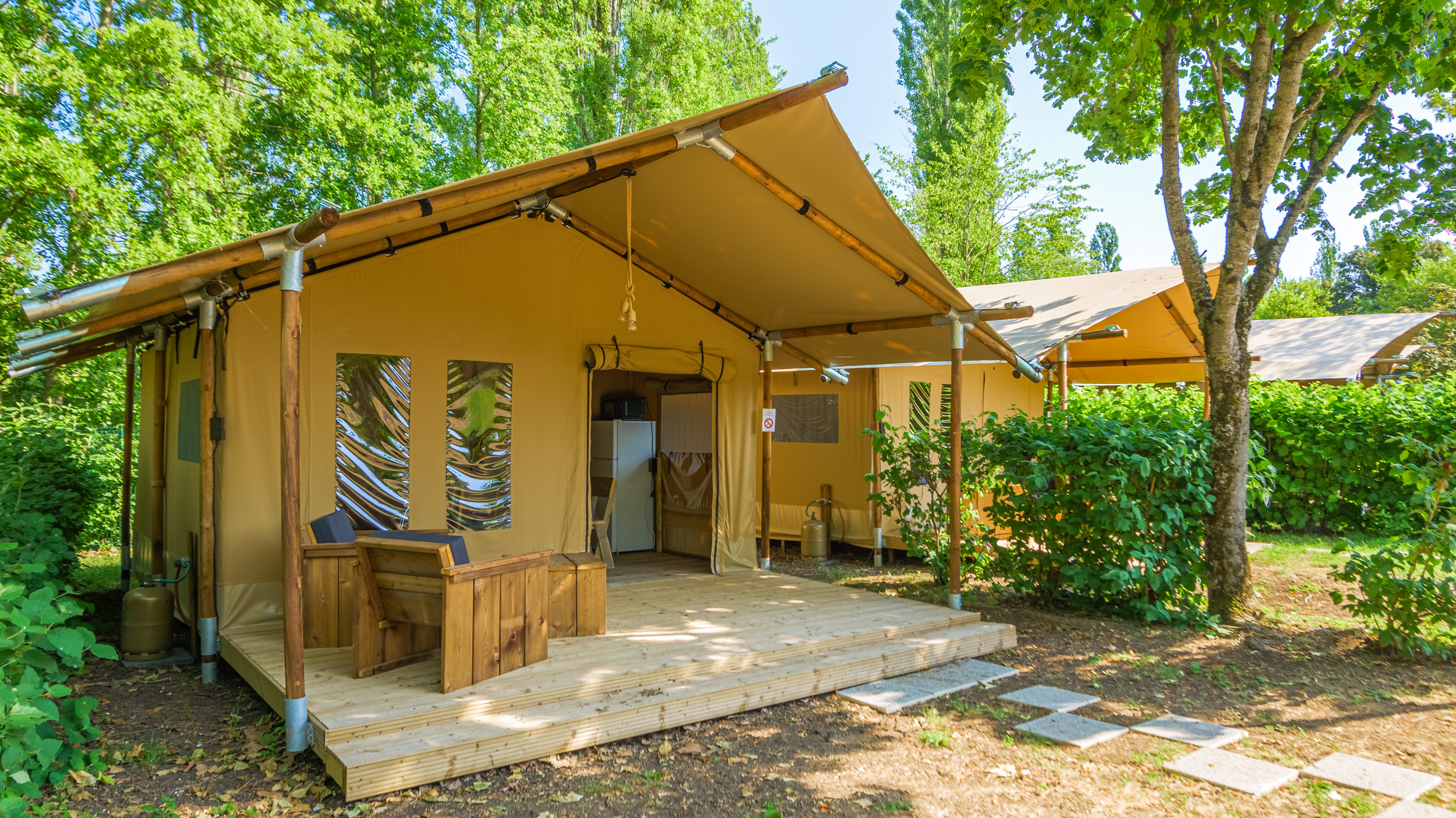 SLOW LODGE — Lodge safari avec spa à Bournazel en Corrèze