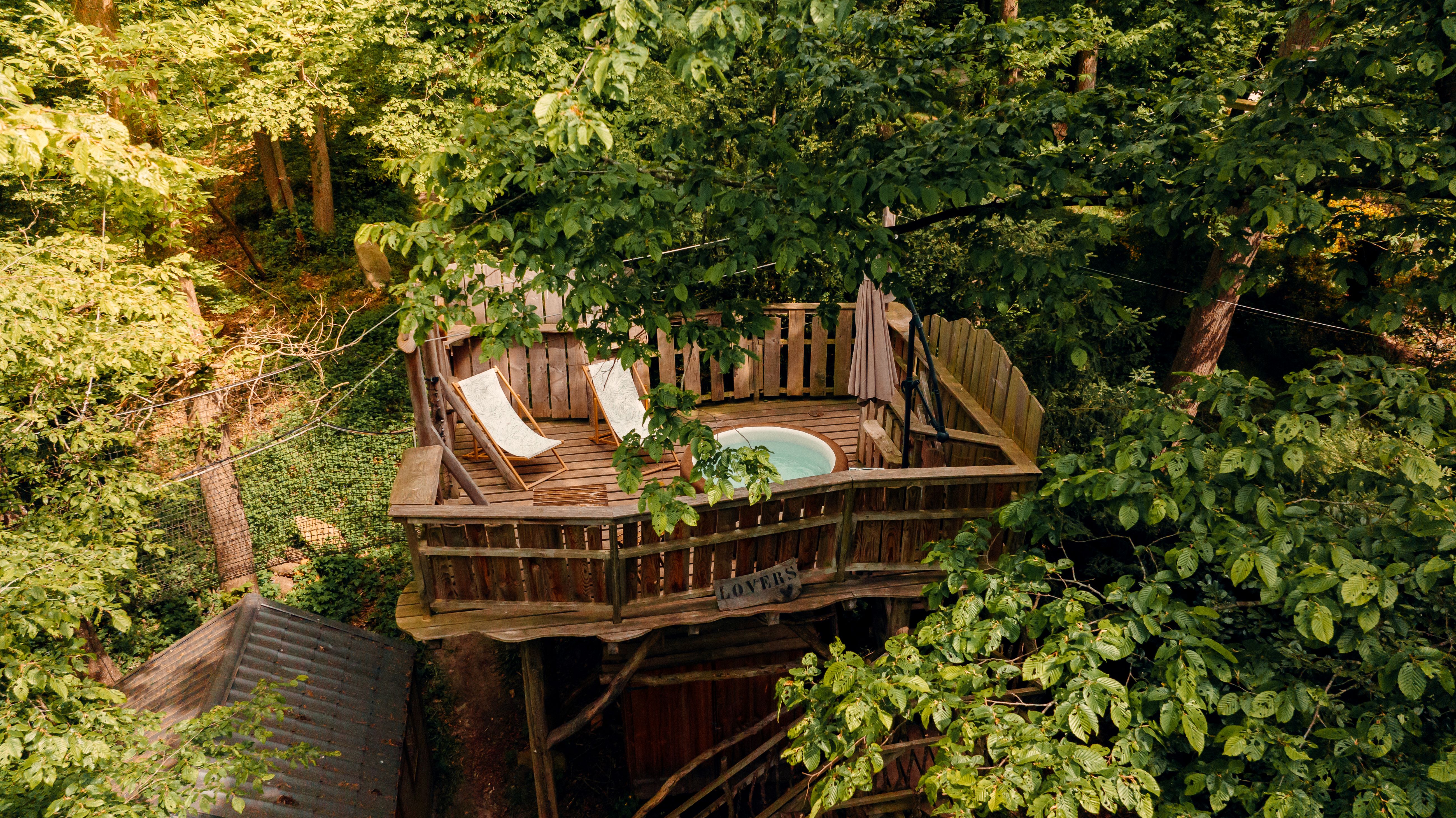 Cabane Spa Cocoon Lovers : une évasion romantique en Picardie à Rosoy-En-Multien — vue depuis la terrasse