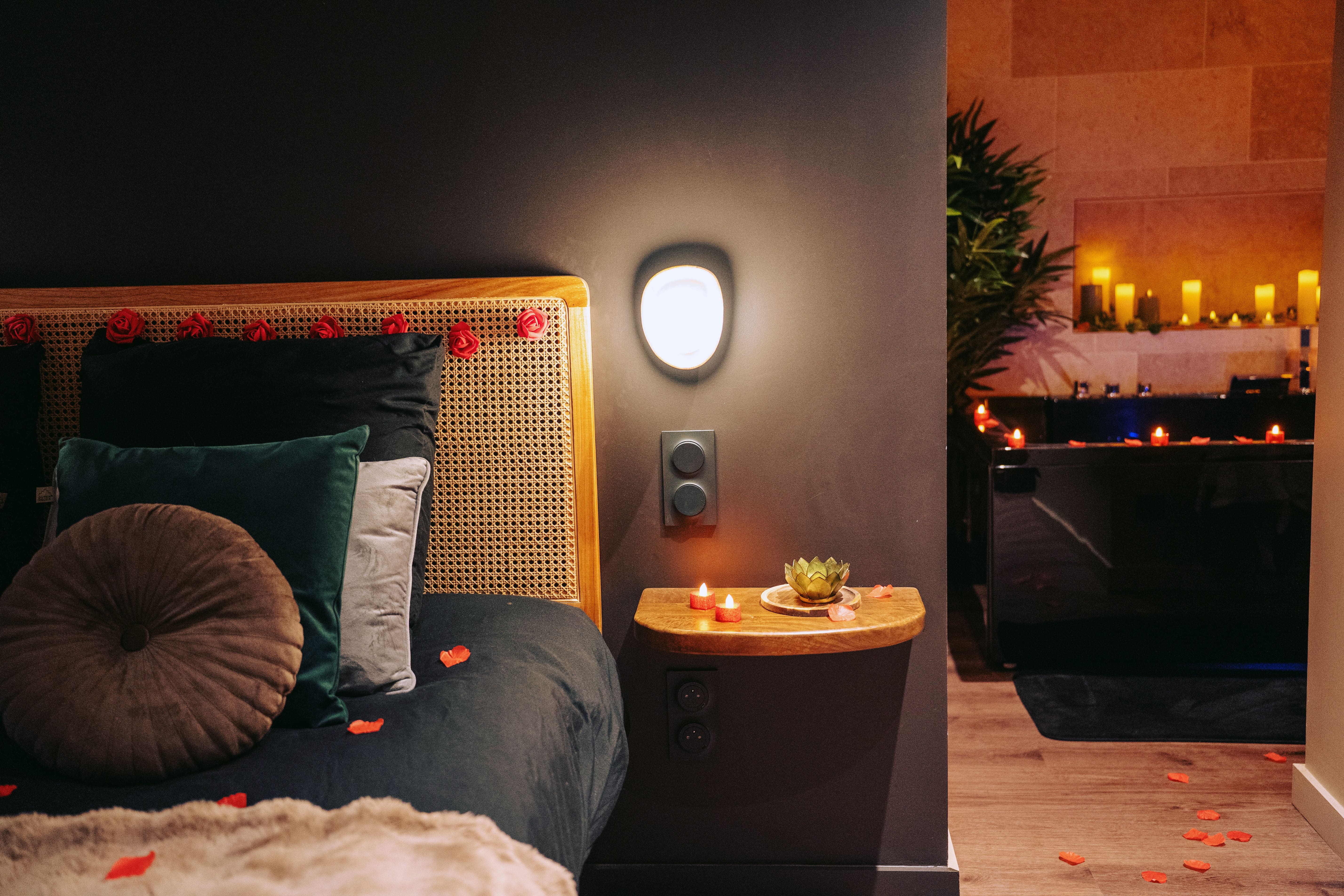 Mana Suite & Spa — Maison insolite avec spa à Tarare (Rhône) à Tarare — cuisine