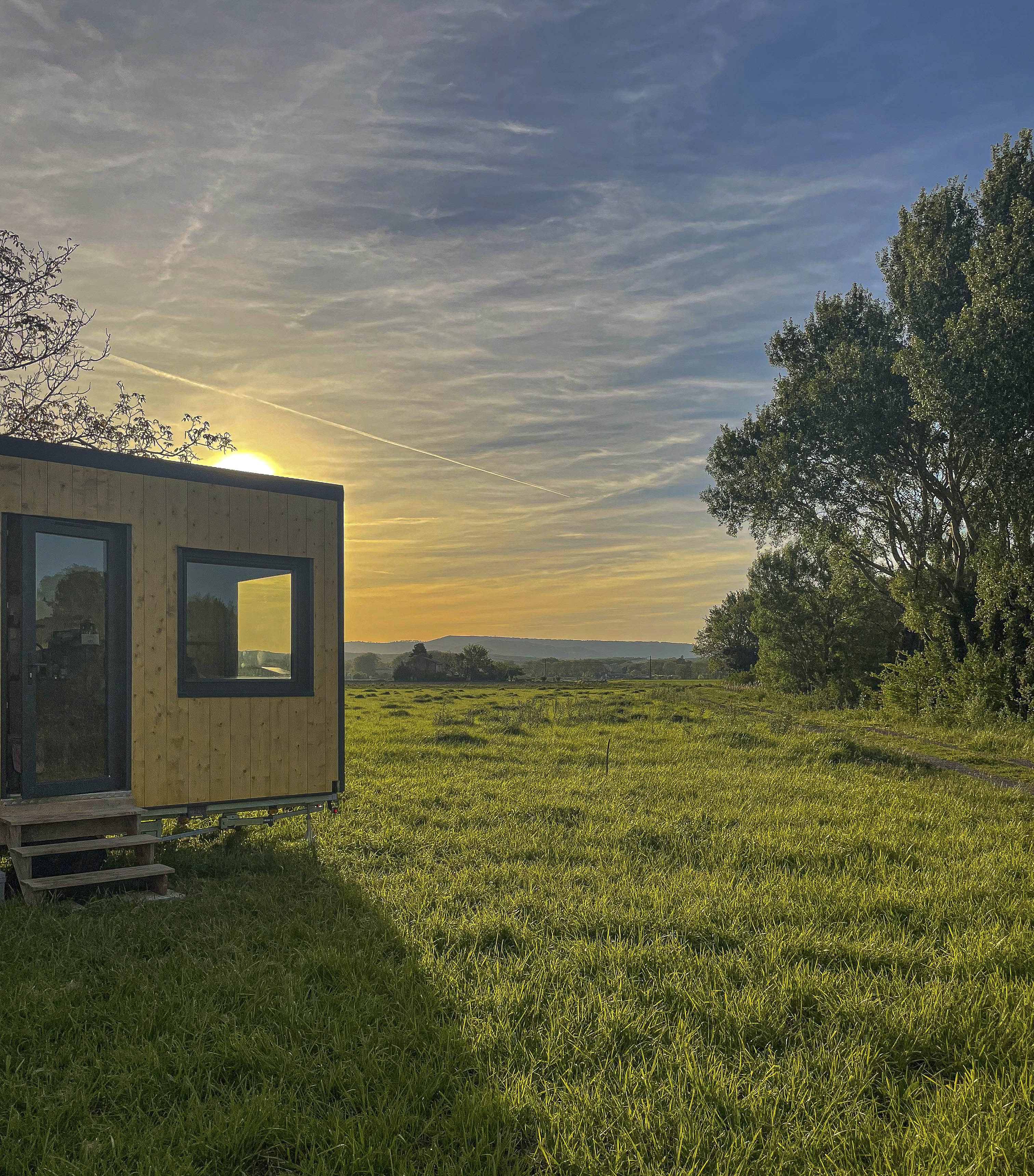 Photo 3/9 — Tiny House « La Prairie Drômoise : une tiny house moderne aux portes de Montélimar » à Châteauneuf-Du-Rhône Drôme