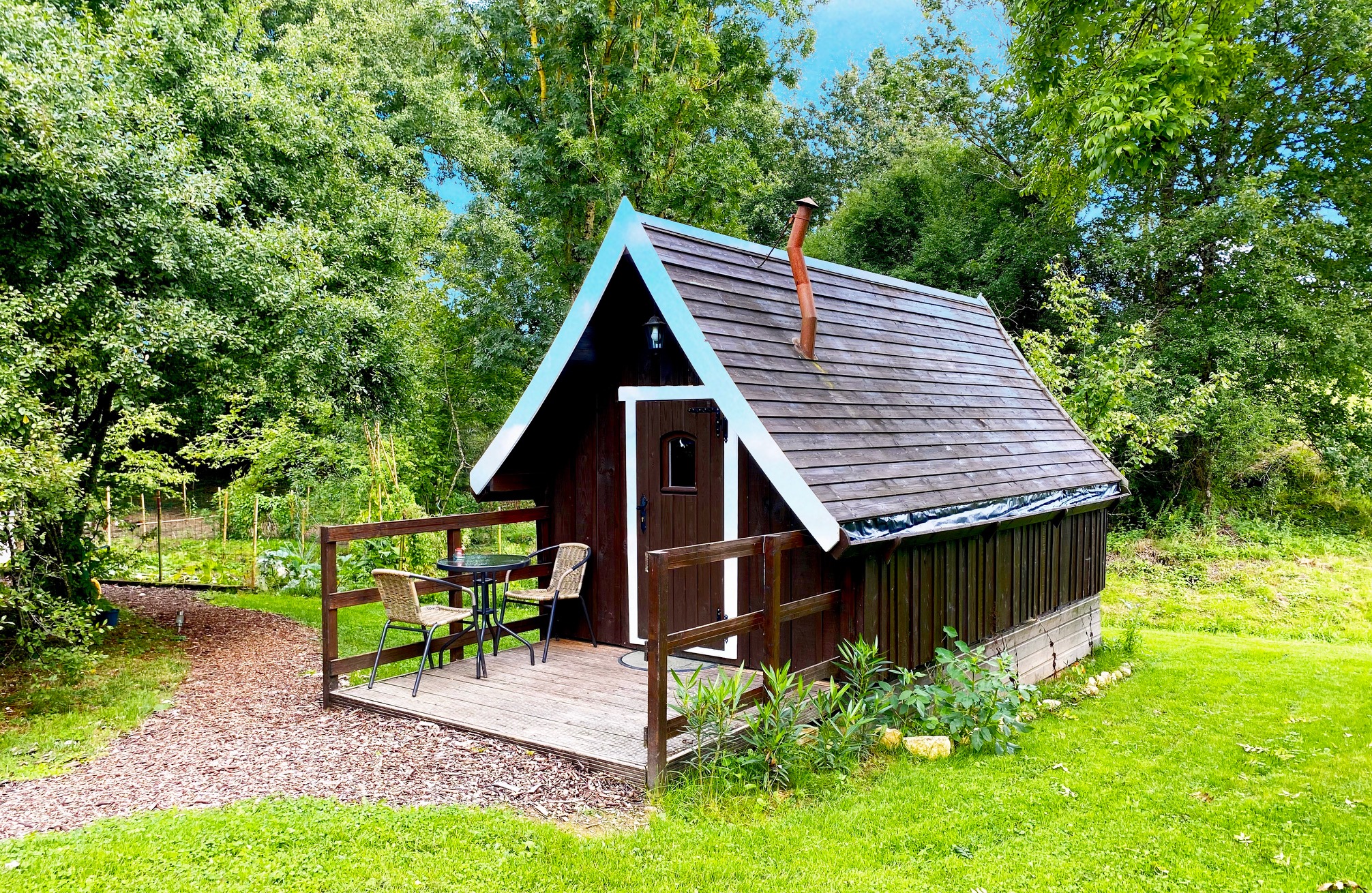 Chalet Cocoon : une évasion romantique en Champagne-Ardenne à Bailly-Aux-Forges — vue intérieure