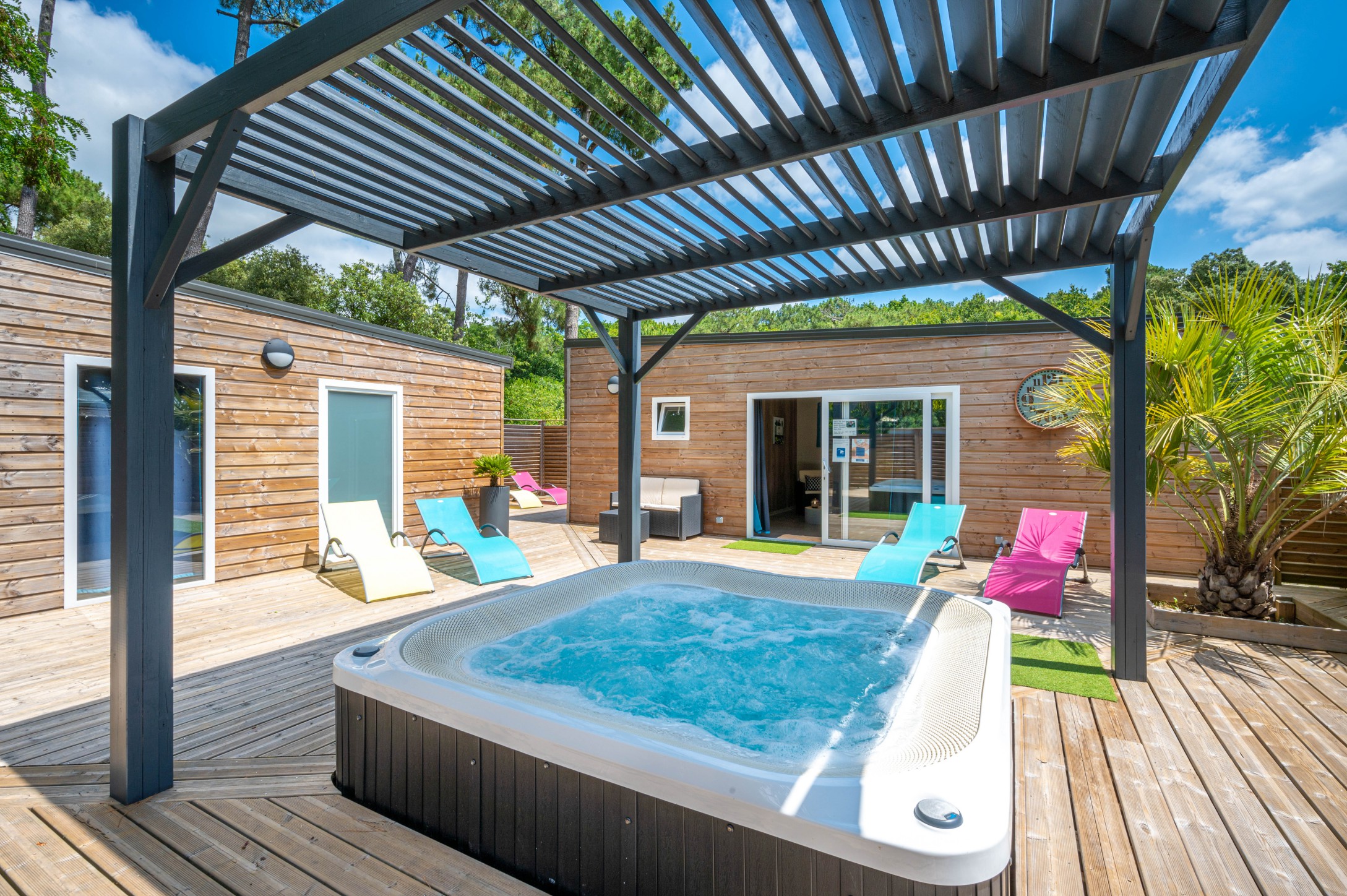 Lodge Sweetflower — Cabane avec spa à La Tranche-sur-Mer (Vendée) à La Tranche-sur-Mer — détail architectural