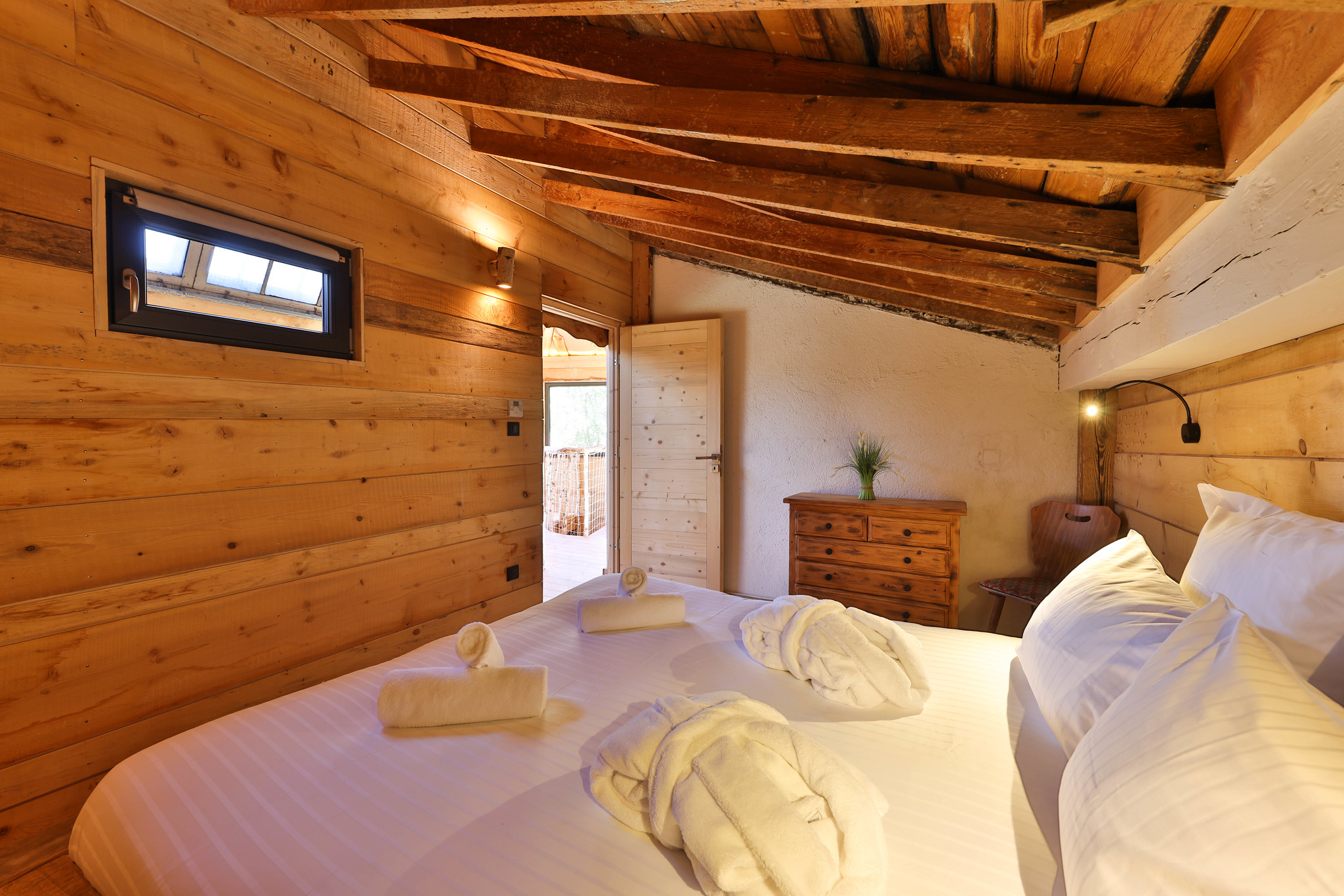 La Cabane du Fermier & Spa : une évasion en pleine nature à Mittlach — détail architectural