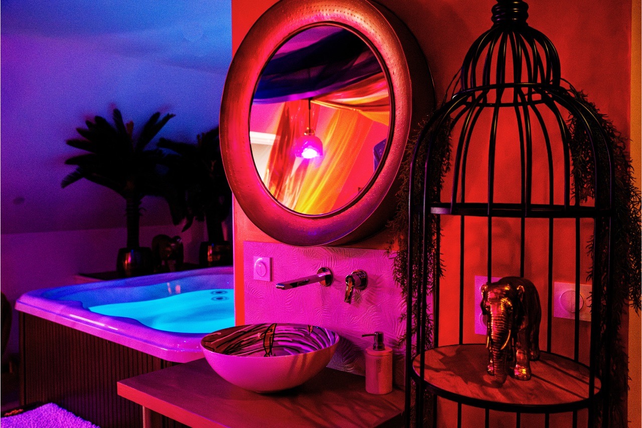 Suite Romantique le secret de Kama — Escapade bien-être à 2 en Nord à Lille — chambre
