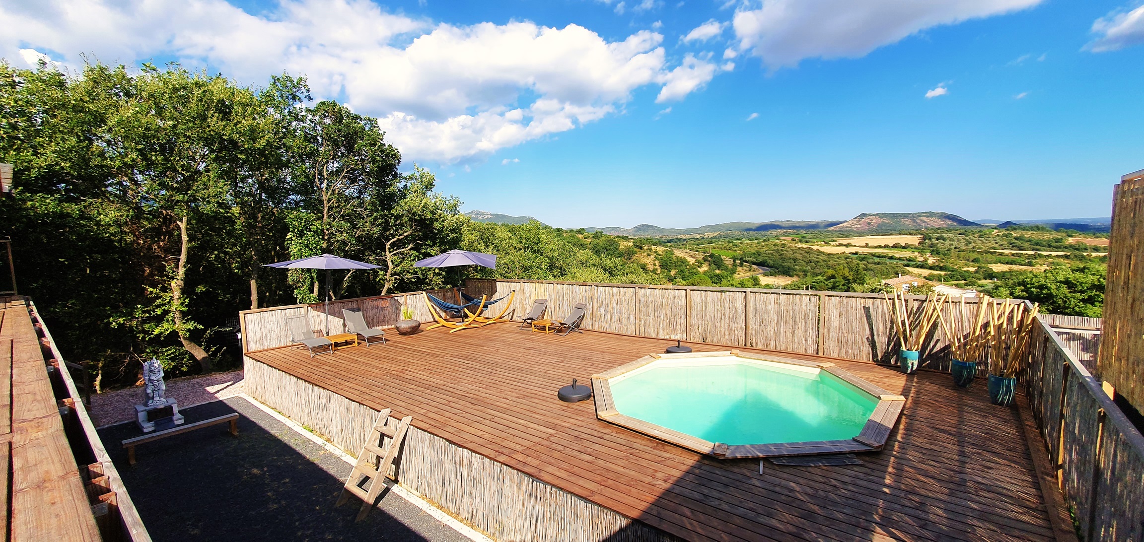 Villa LÂO — Maison insolite avec spa à Hérault à Montpellier — espace de vie