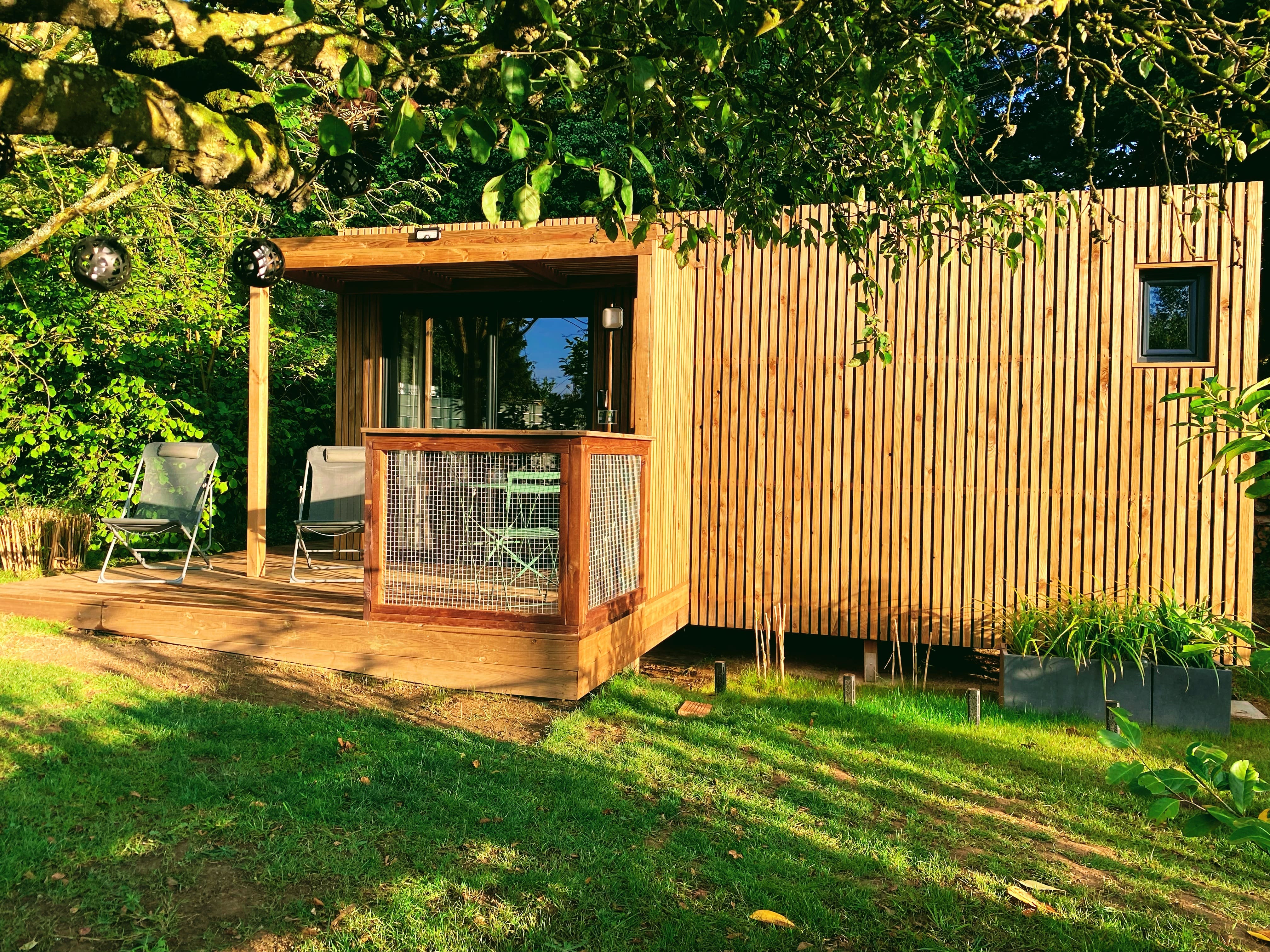 Le petit gîte de Mag : une tiny house au cœur de la Bretagne à Plouha — espace de vie