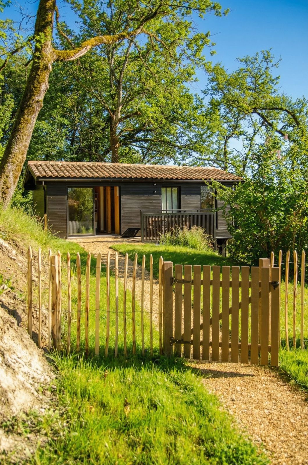 La Cabane Tchanquée — Cabane sur pilotis avec spa à Gers à Riguepeu — environnement naturel