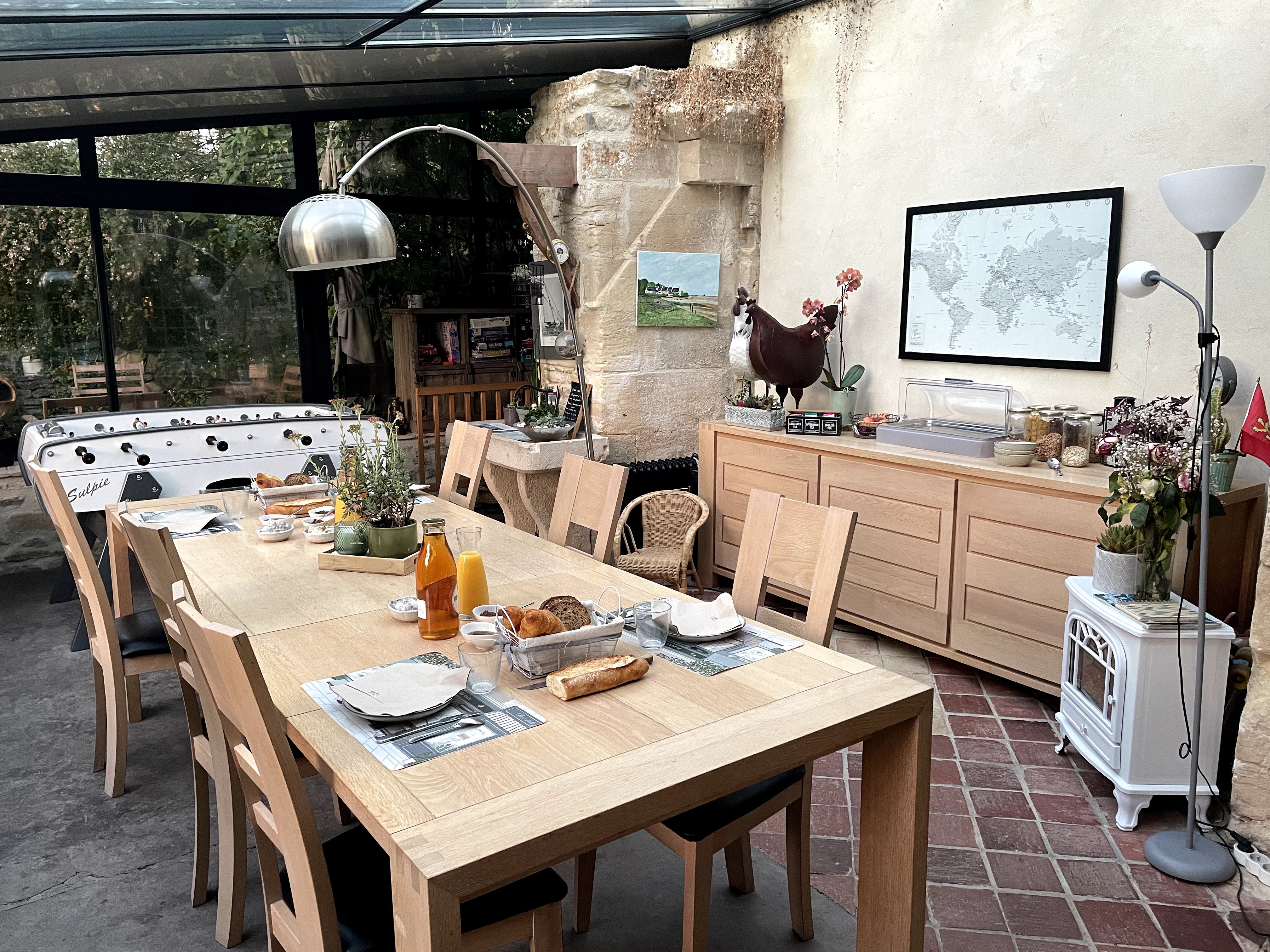 La Cabane du Mas Normand : une évasion en pleine nature à Ver-Sur-Mer — cuisine