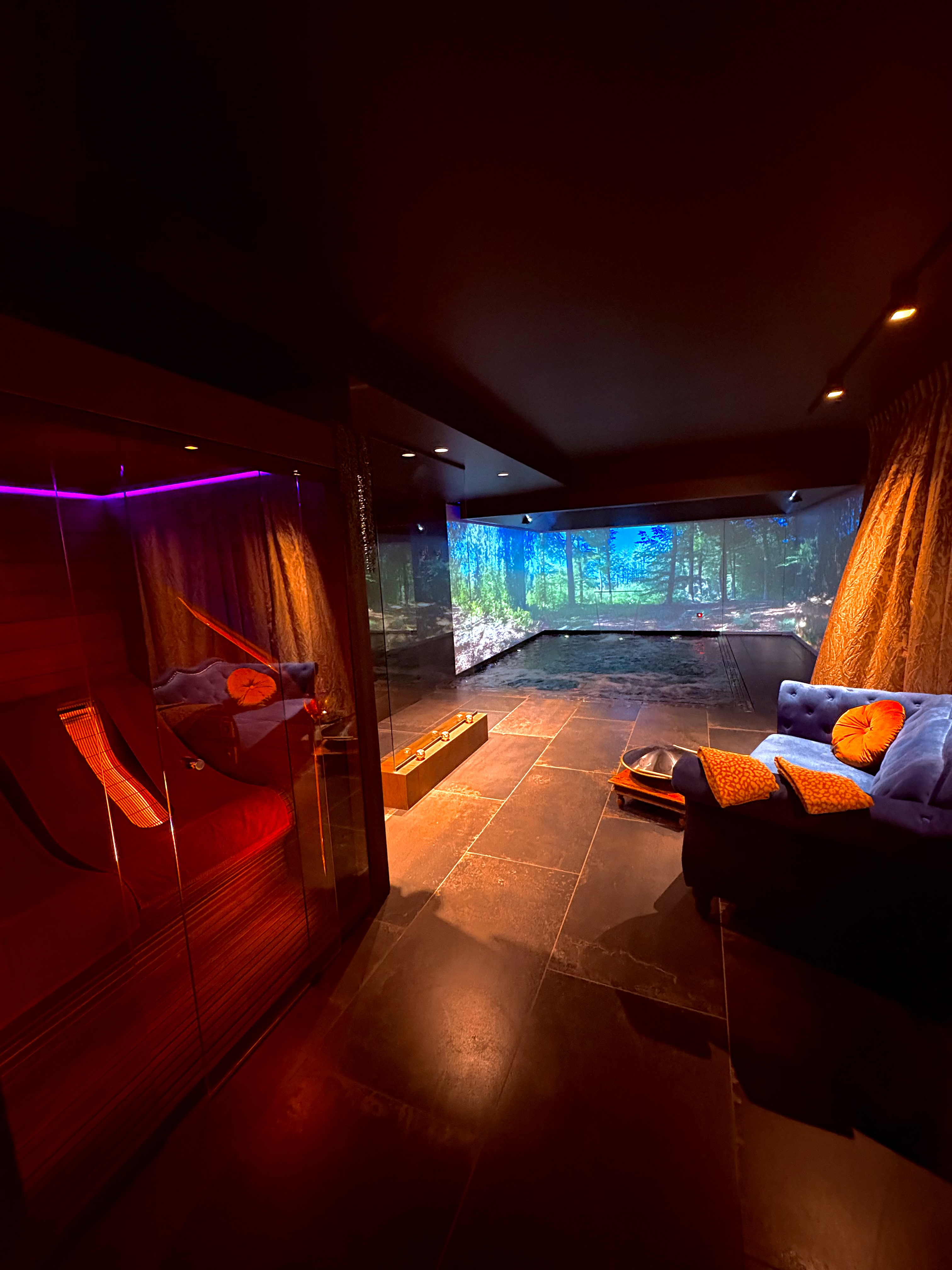 Photo 2/9 — Maison insolite « Immersion Lasne & Spa — Maison insolite avec spa privatif à Lasne » à Lasne Brabant wallon
