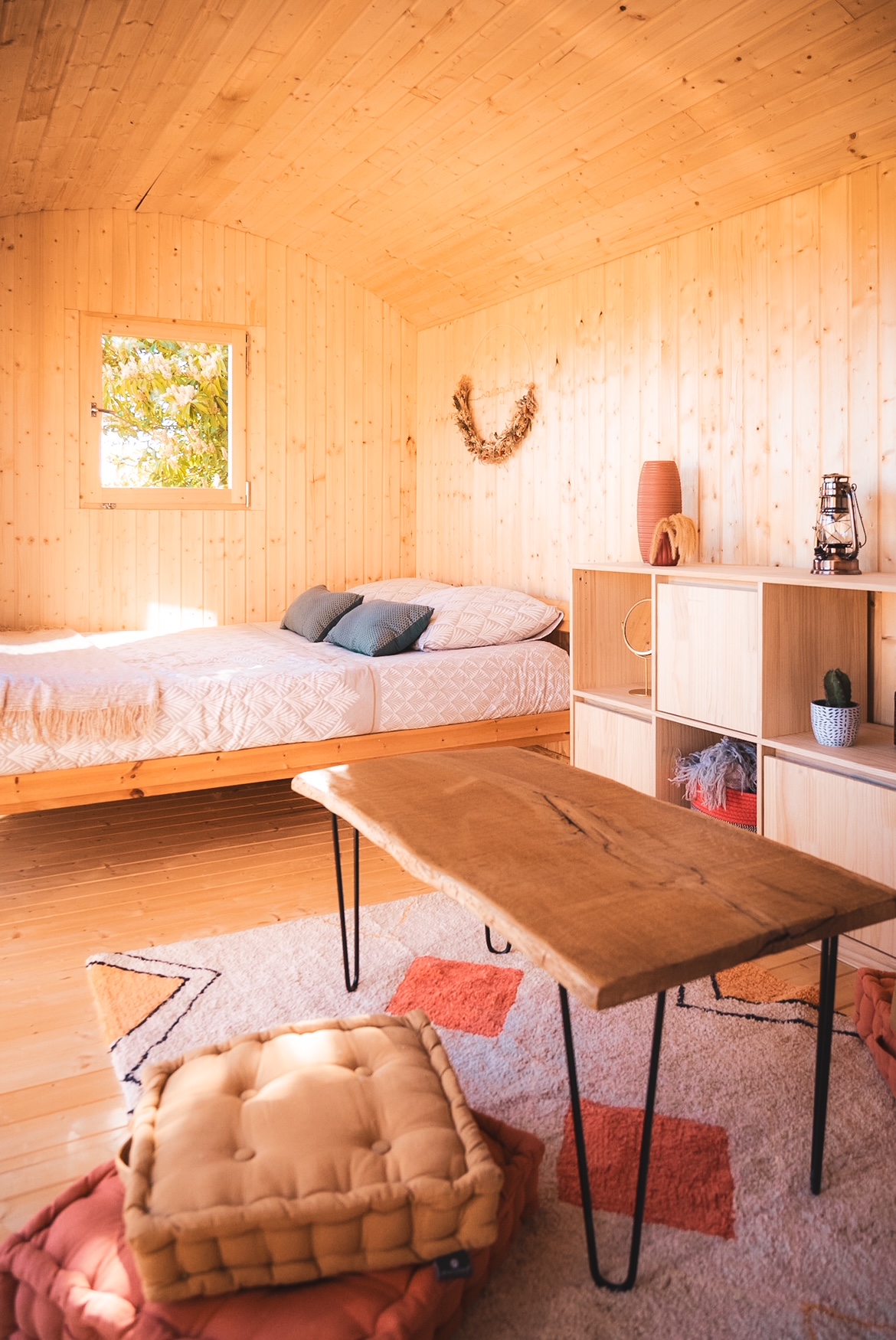 La Cabane Balaguère — Cabane sur pilotis avec bain nordique à Hautes-Pyrénées à Tarbes — vue intérieure
