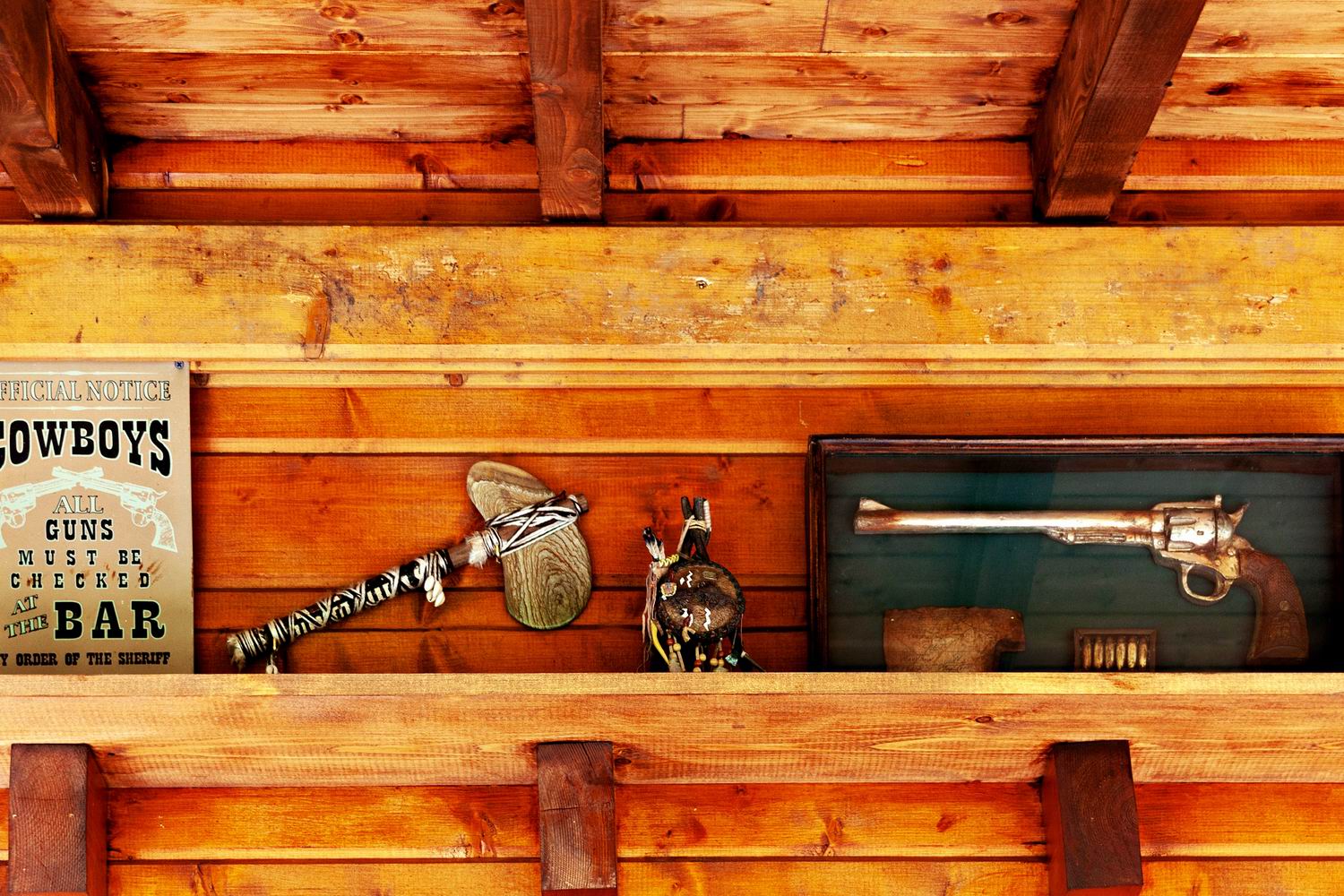 Wyoming Lodge*** — Chalet Luxe & Spa avec vue sur le lac à Aiguebelette (Savoie) à Aiguebelette-le-Lac — détail architectural