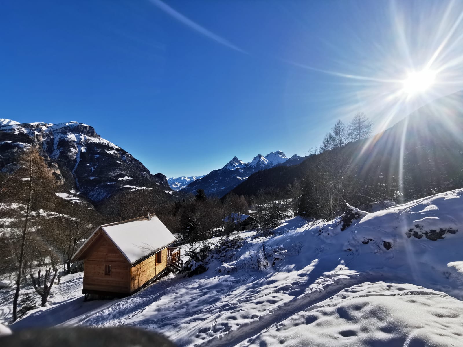 Cabane Les Séolanes : une escapade perchée en pleine nature — Cabane à Le Lauzet Ubaye