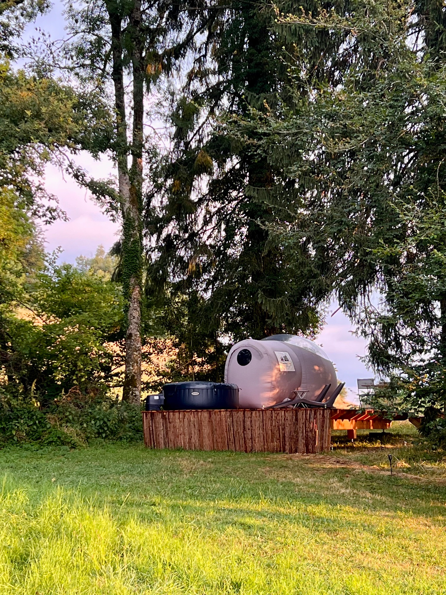 Bulle transparente et son spa