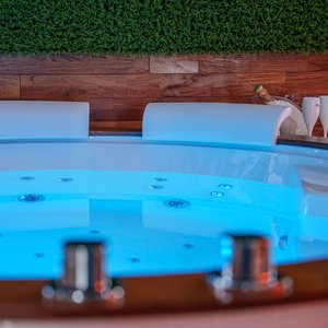 Suite Romantique Le Double L — Loveroom avec spa à Maine-et-Loire à Blaison-Saint-Sulpice — espace de vie