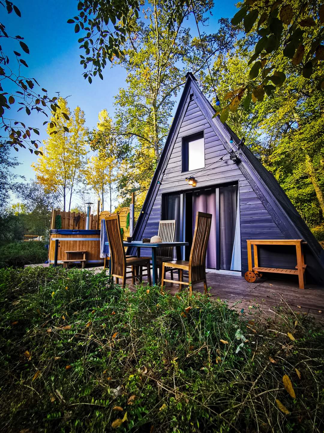 La Cabane du Pêcheur — Cabane au bord d'un étang de pêche à Sarlat — Cabane à Sarlat-la-Canéda