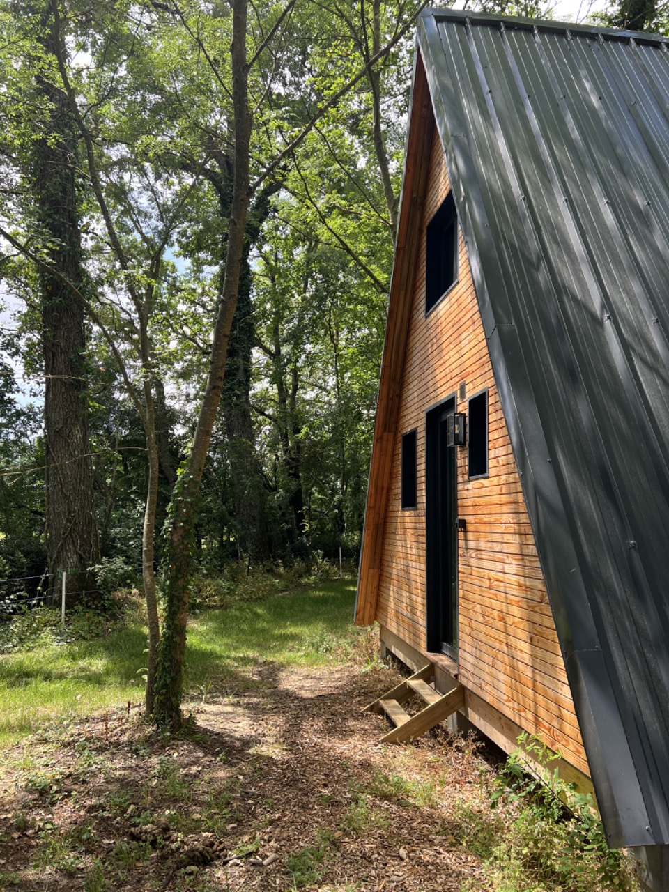 L'A-tipi-que : une cabane au cœur de la nature charentaise à Saint-Pierre-La-Noue — environnement naturel