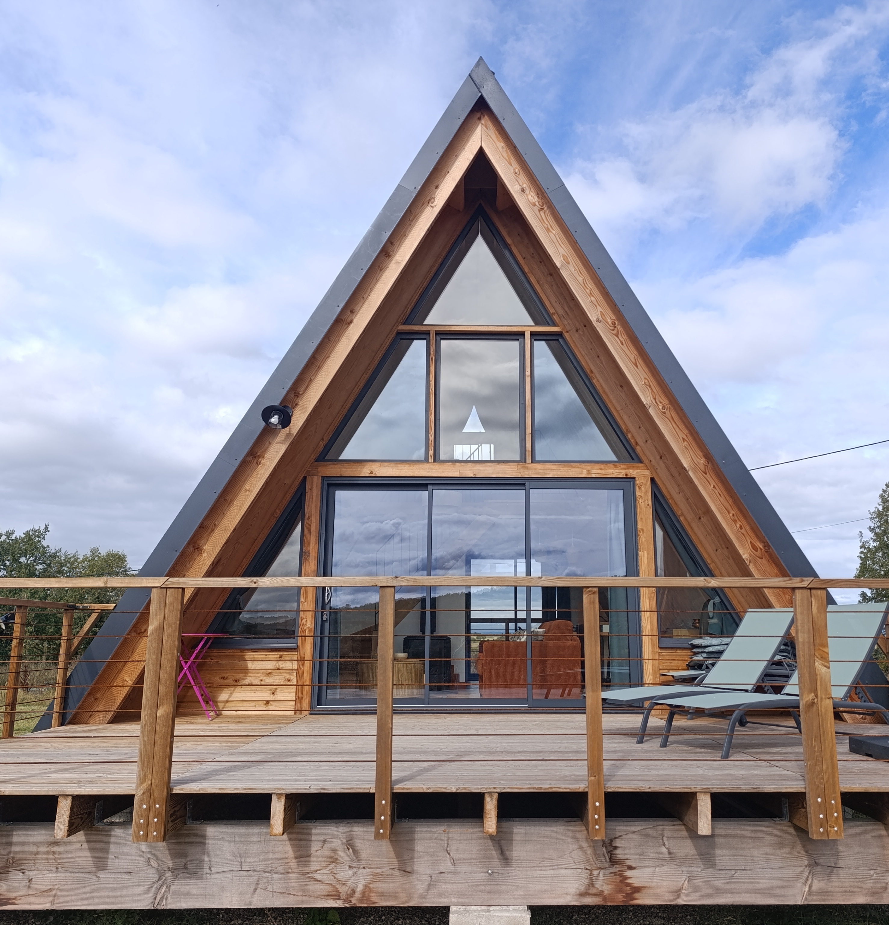La Cabane des Biquets — Cabane avec spa à vue sur les collines en Aude à Taurize — espace de vie