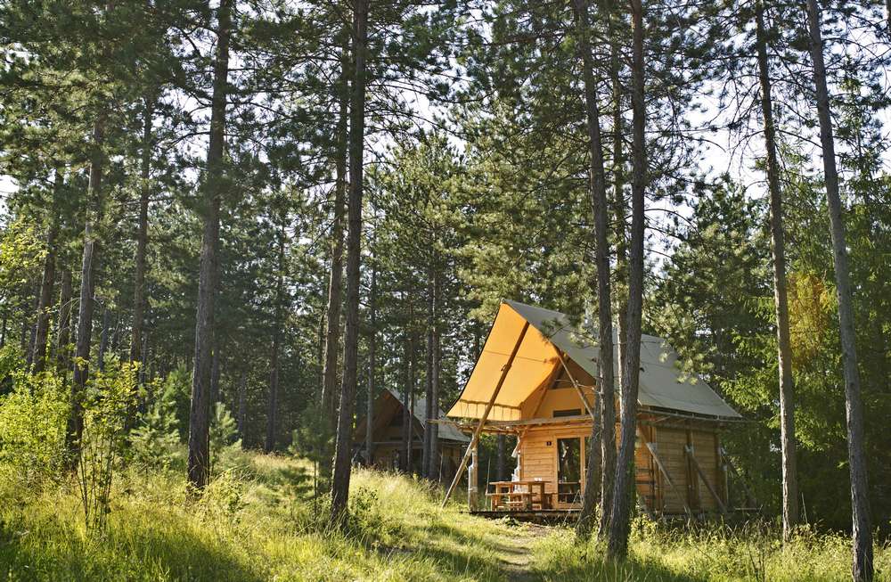 Cahutte Versailles — Cabane confortable avec spa à Versailles — Cabane à Saint-Genis-Les-Ollières