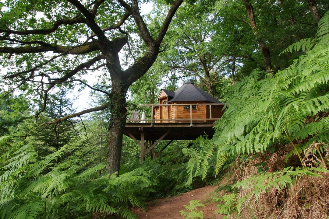 Cabane perchée l'Hirondelle : une escapade insolite en Aveyron