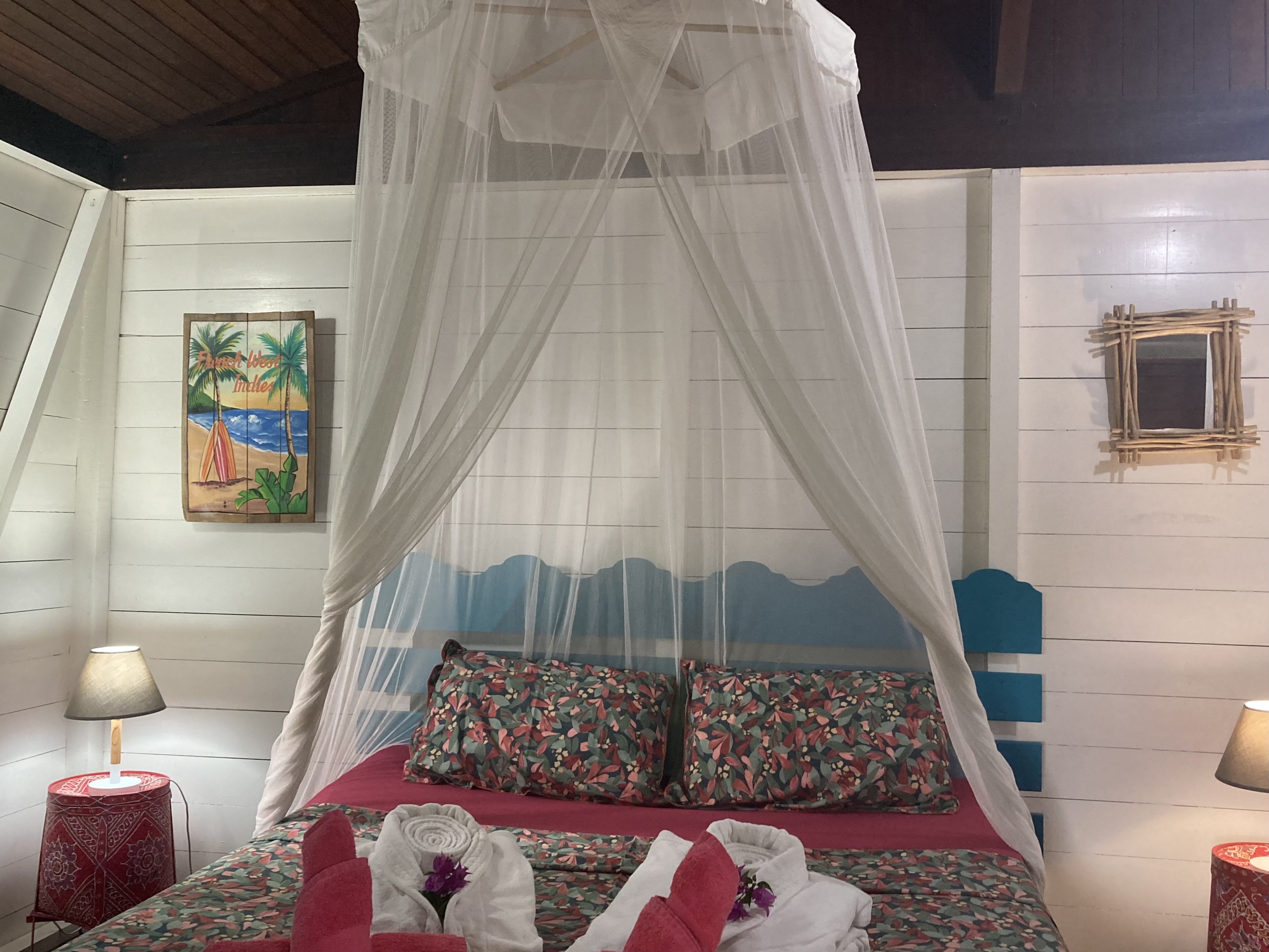 Bungalow Famille Grande Anse : une cabane au cœur des DOM-TOM à Grande Anse — vue depuis la terrasse