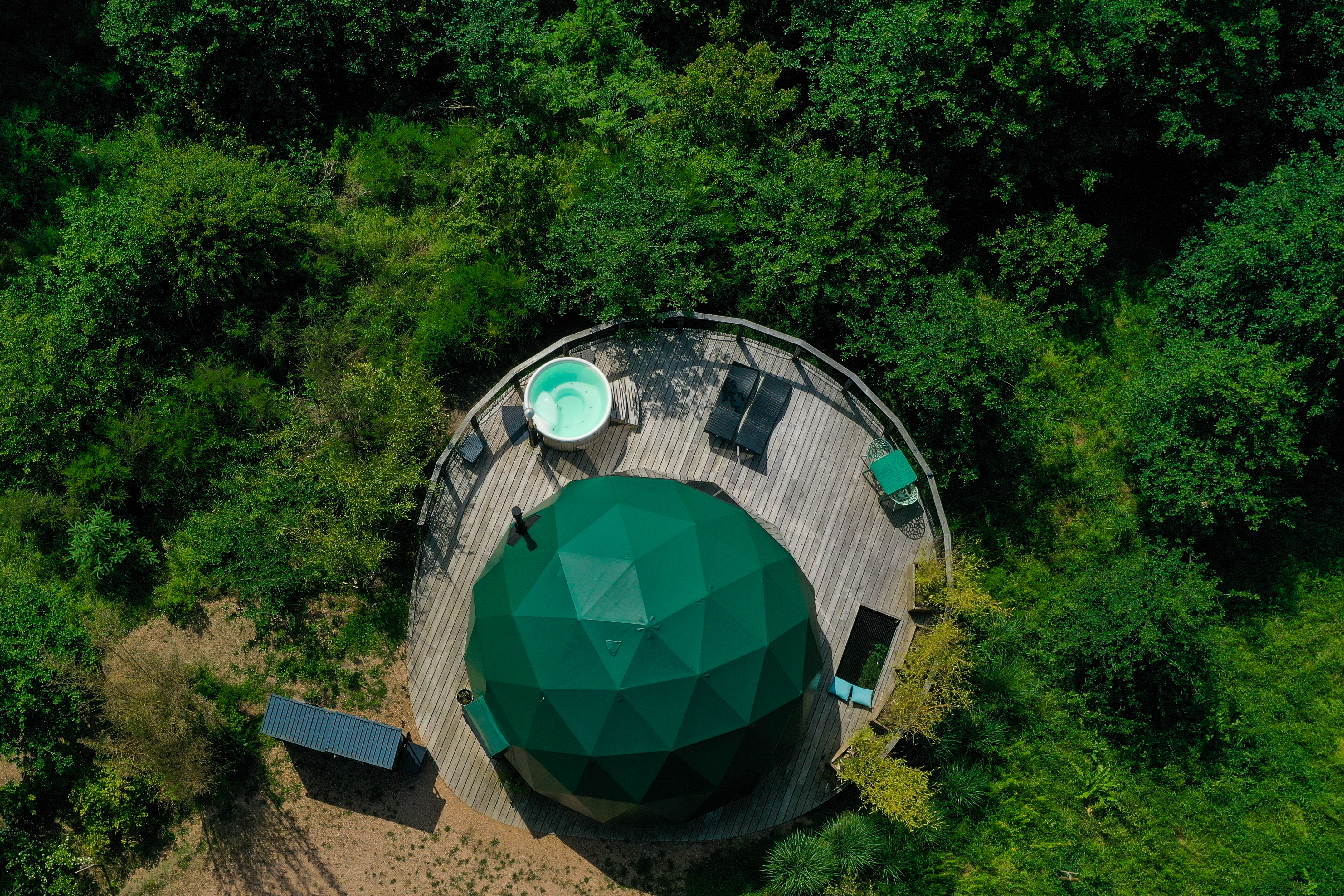 Dôme Orion & Spa : une évasion insolite en pleine nature à Cunlhat — vue depuis la terrasse