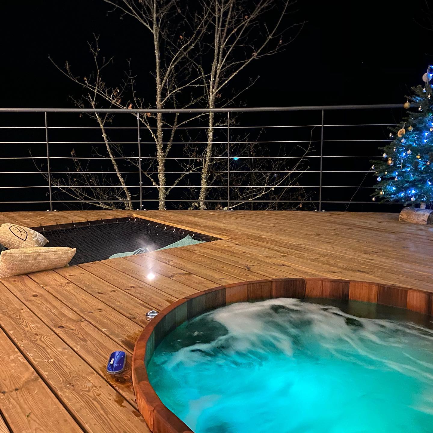 Cabane Feuille & Spa : une immersion dans les arbres à Saint Nicolas La Chapelle — chambre