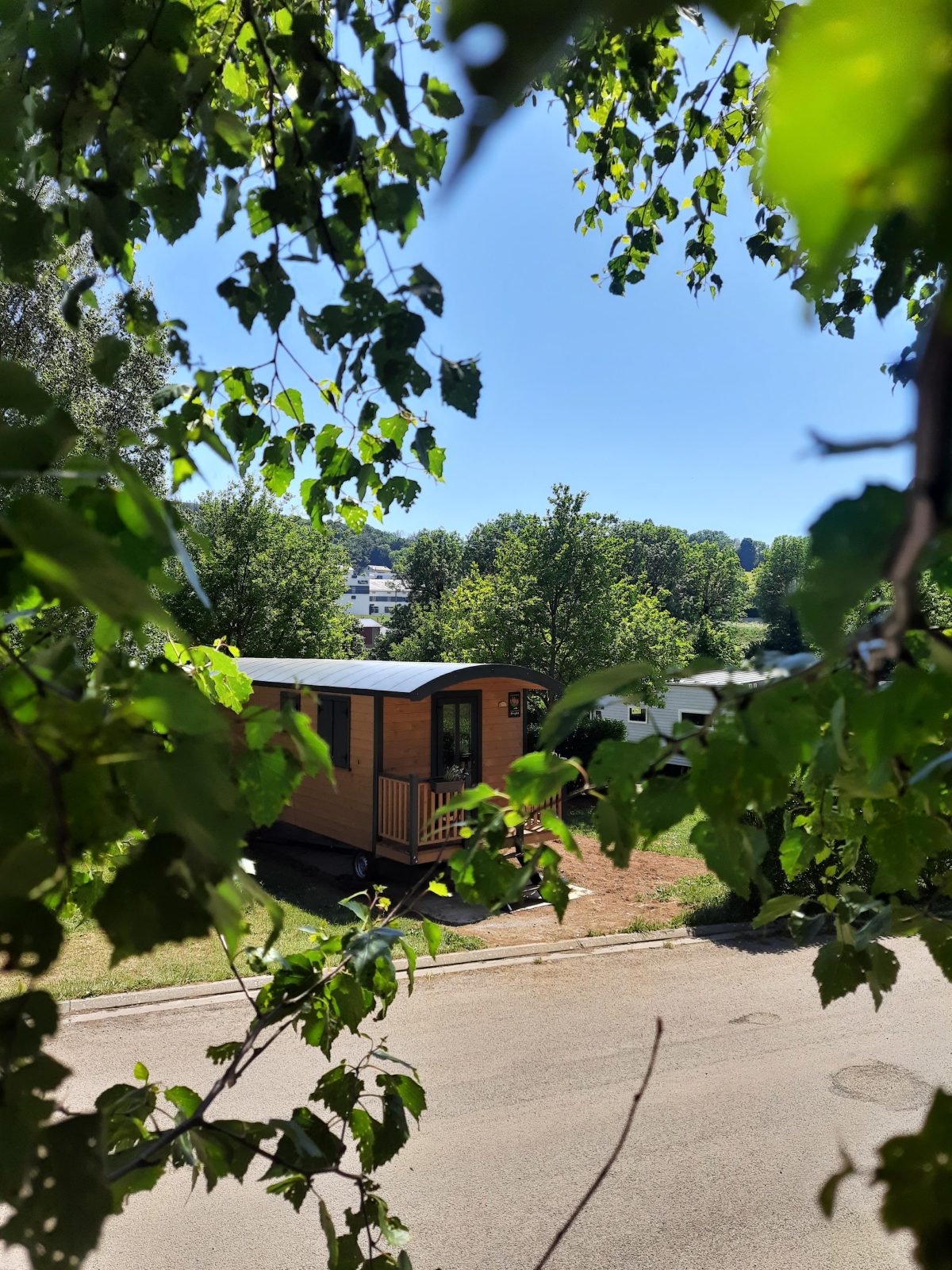 La Roulotte — Séjour insolite avec spa à Tarn