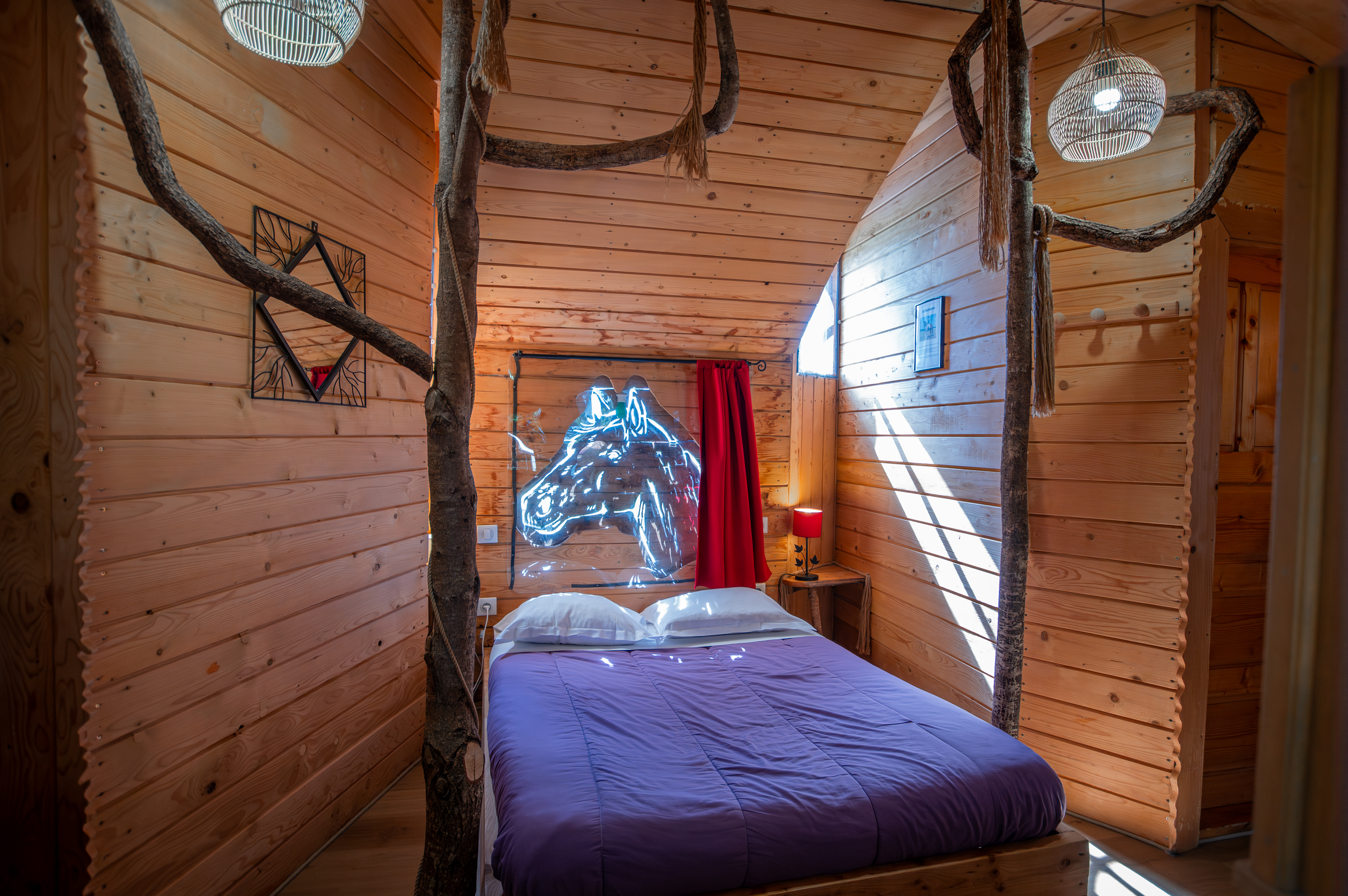 Maison dans les Branches — Cabane perchée avec spa à Dienné à Dienné — vue intérieure