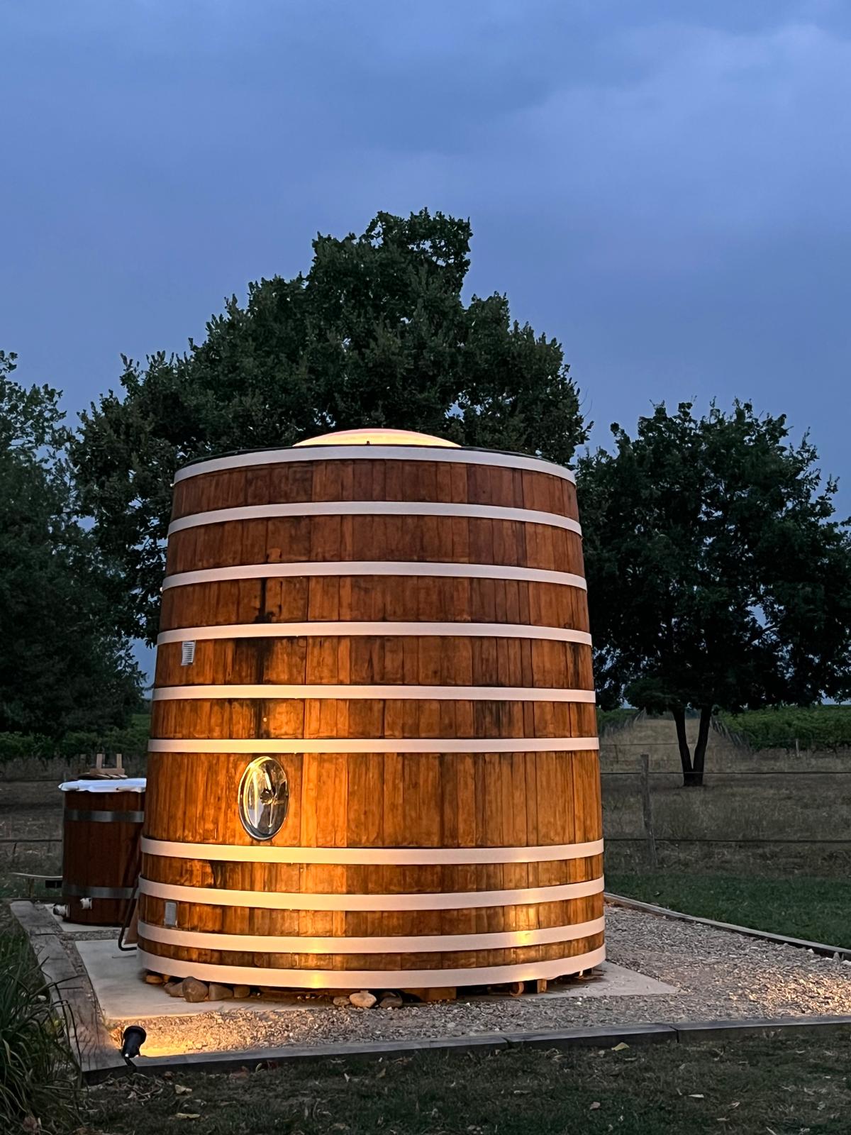 Le Foudre Talbot — Dôme avec spa privatif à Lot-et-Garonne à Marmande — cuisine