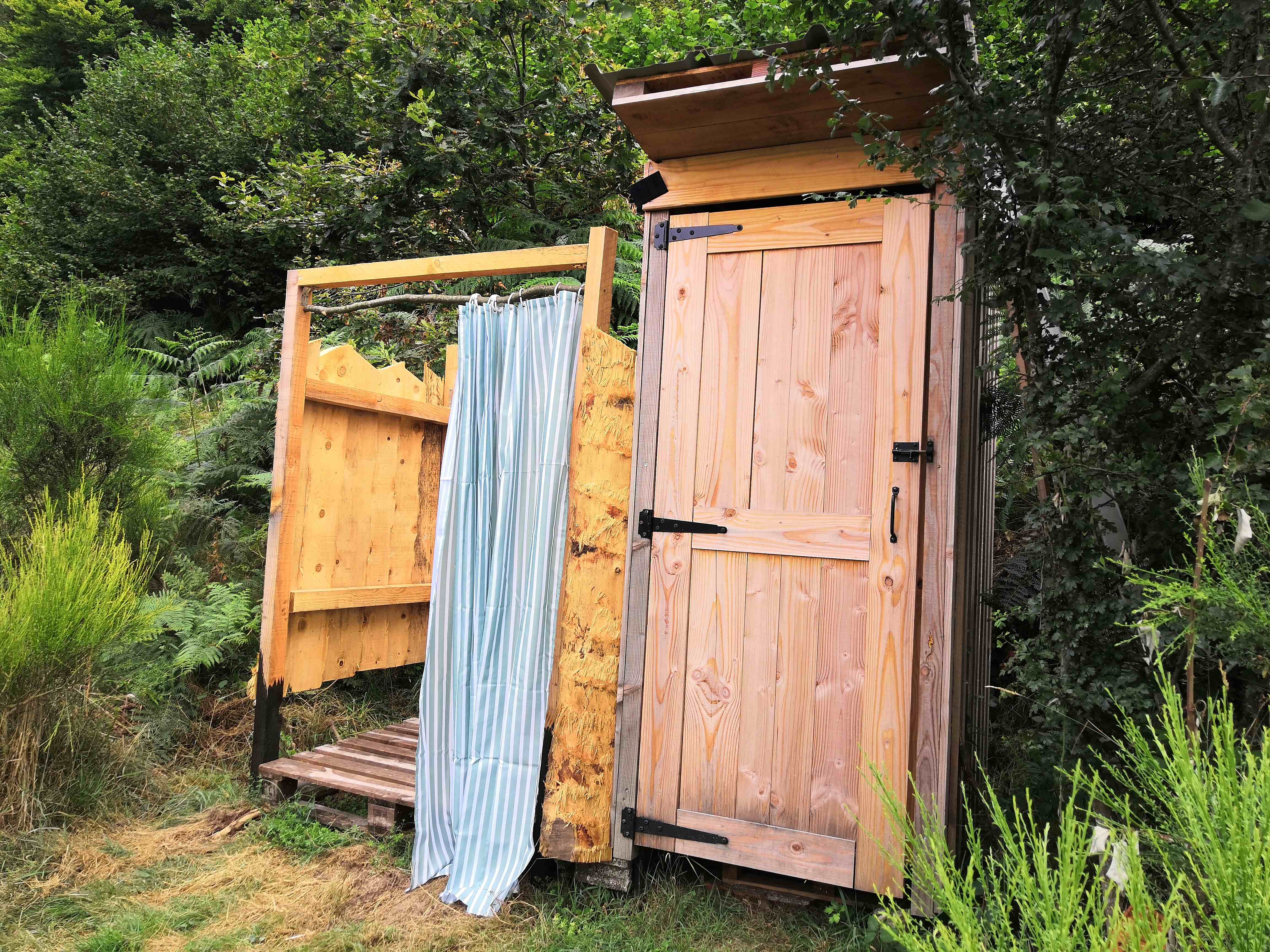 La cabane panoramique : une évasion au cœur de la nature à St Nicolas Des Biefs — environnement naturel