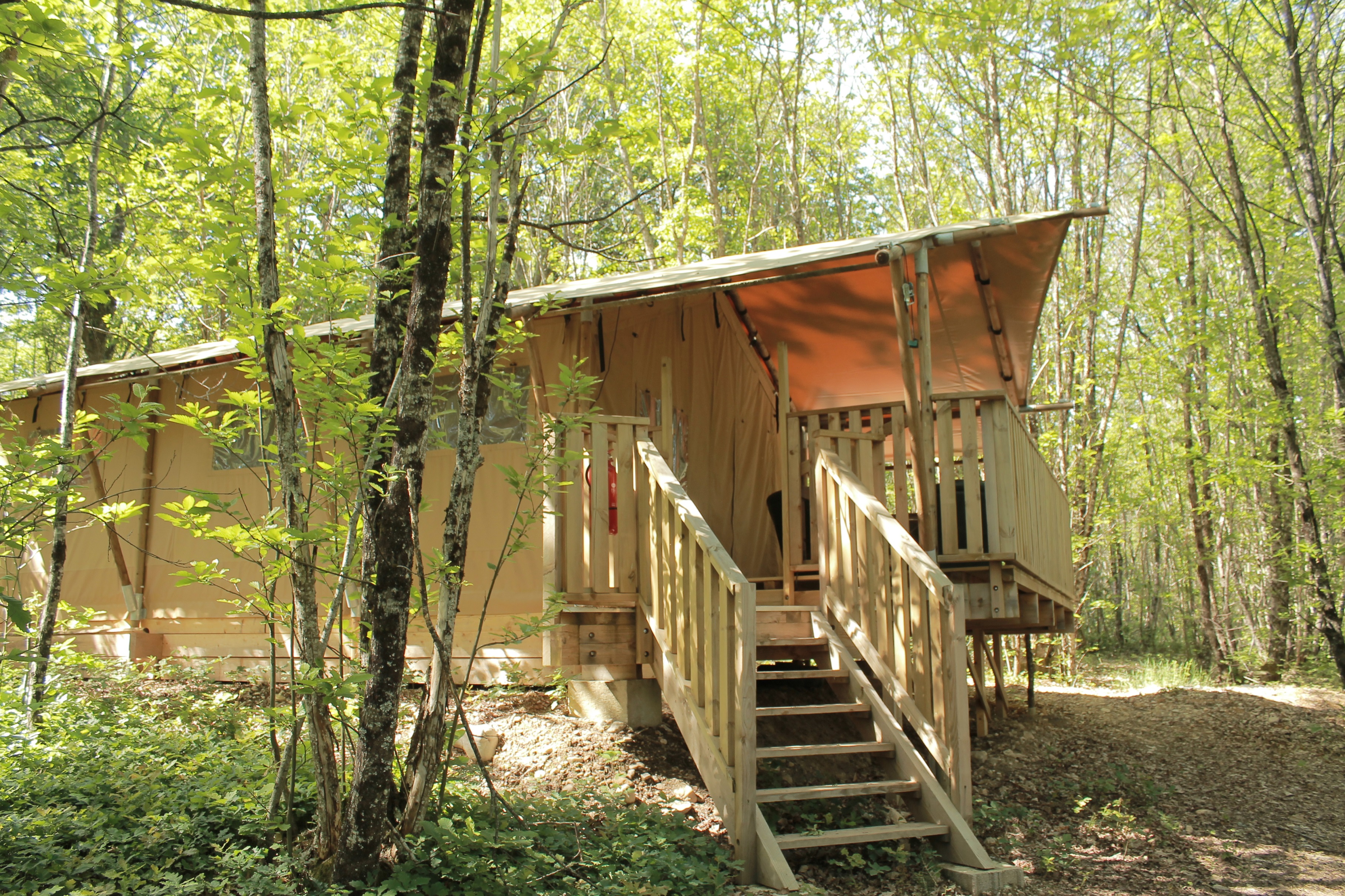 Tente Lodge Forestière — Séjour glamping à 8m en Dordogne — Tente à Alles-sur-Dordogne