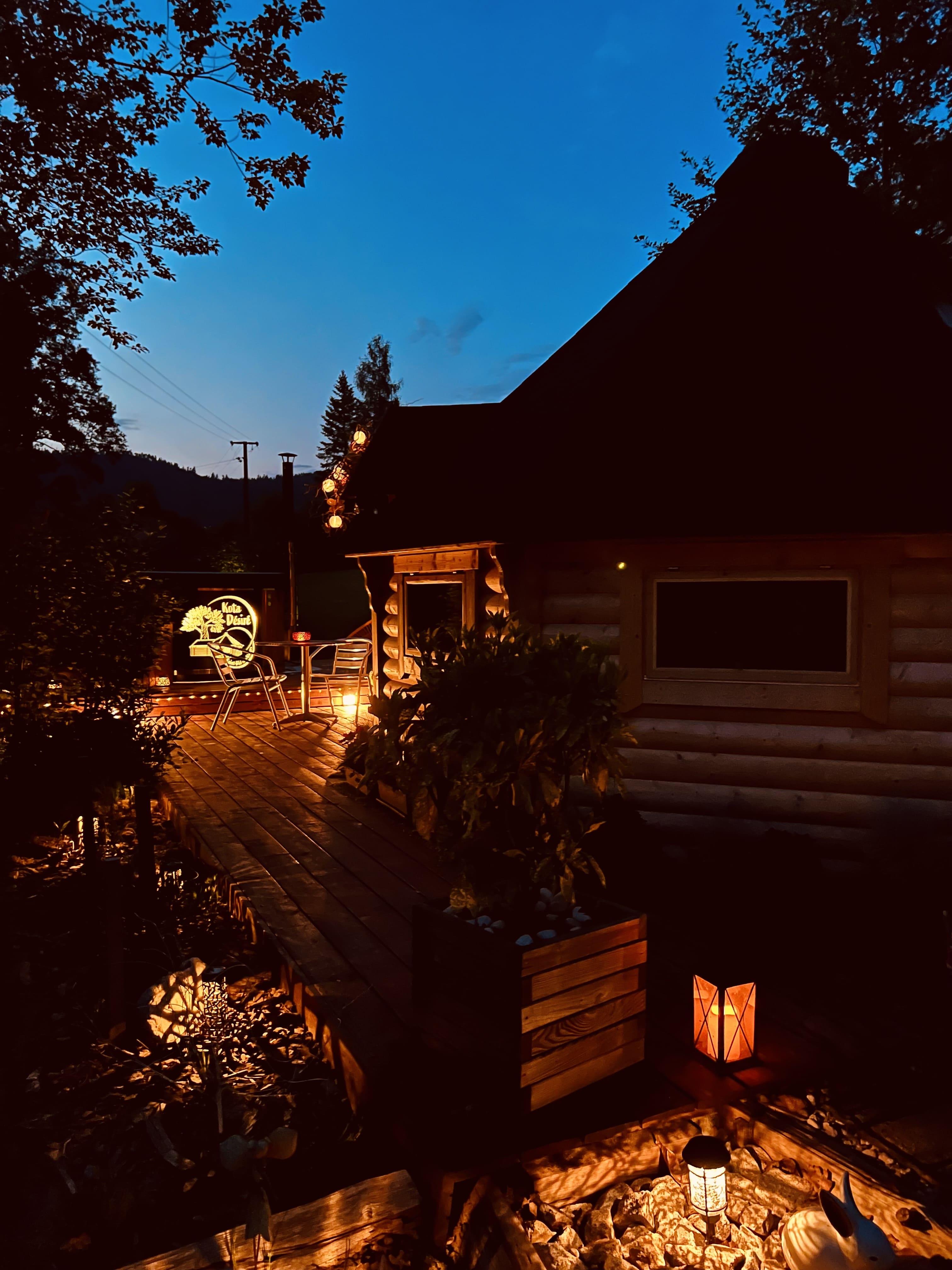 Kota Désiré & Spa : une évasion en pleine nature à Saint Die Des Vosges — vue intérieure