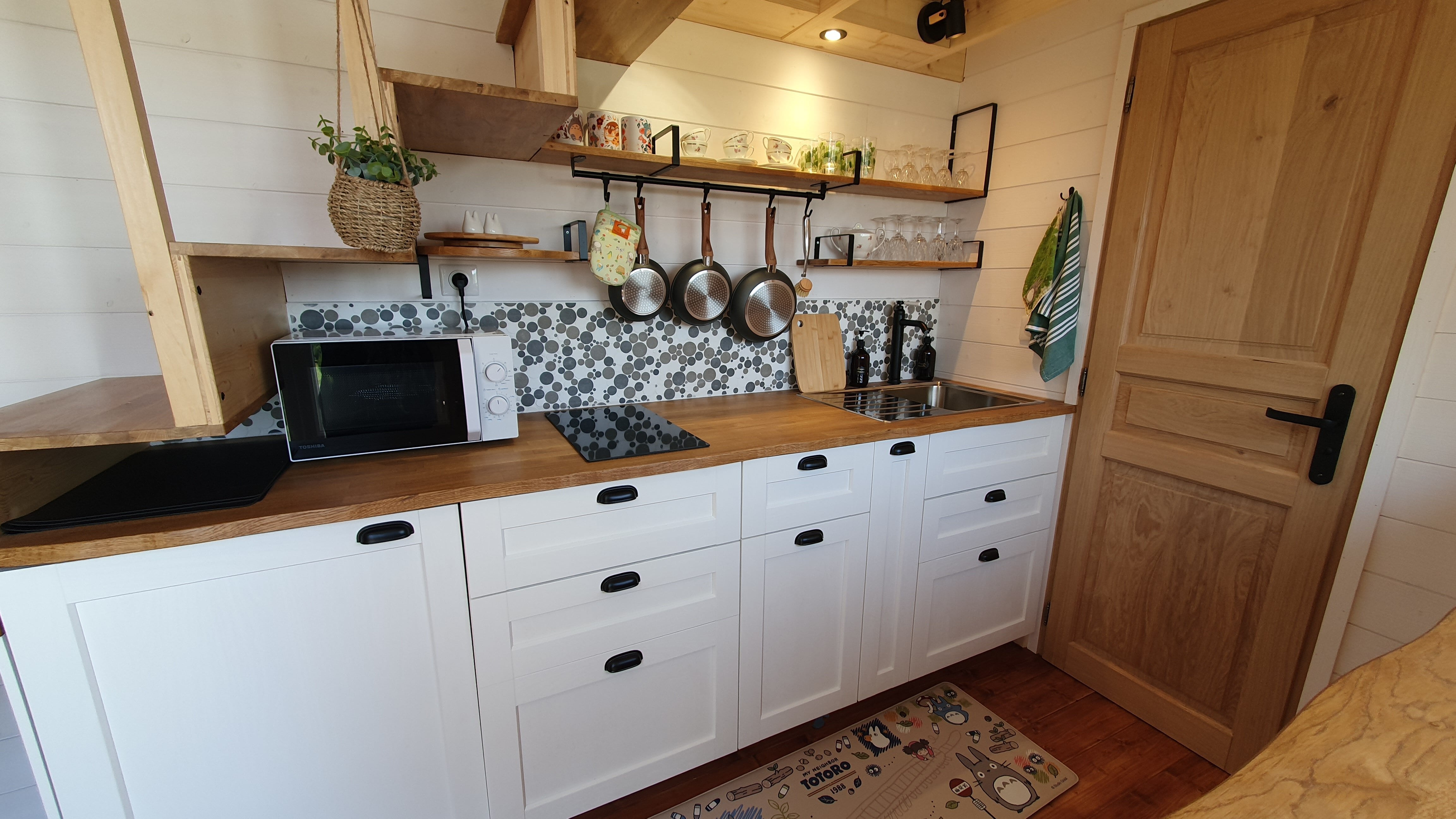 La Maison de Meï & Spa : une tiny house au cœur de l'Auvergne à Saint Pierre Roche — vue depuis la terrasse