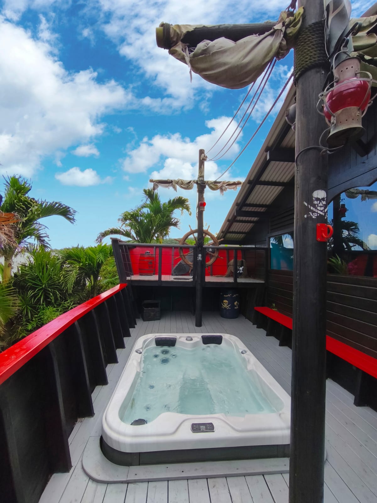 Photo 2/9 — Cabane « Cabane du Pirate : une escapade sur pilotis en pleine nature »