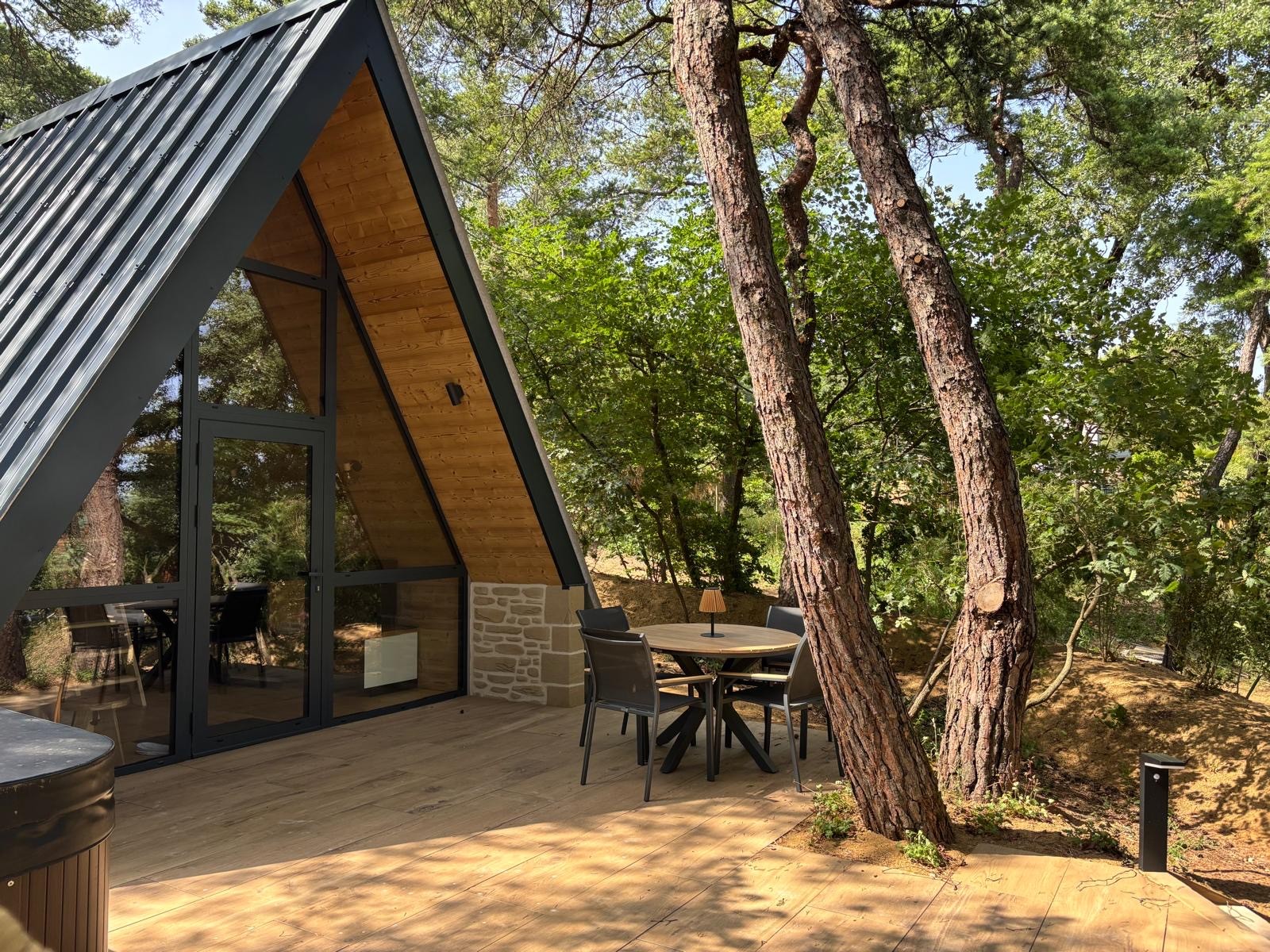 Chalet CanopéA SPA Privatif — Cabane avec jacuzzi à Drôme à Saint-Christophe-et-le-Laris — chambre