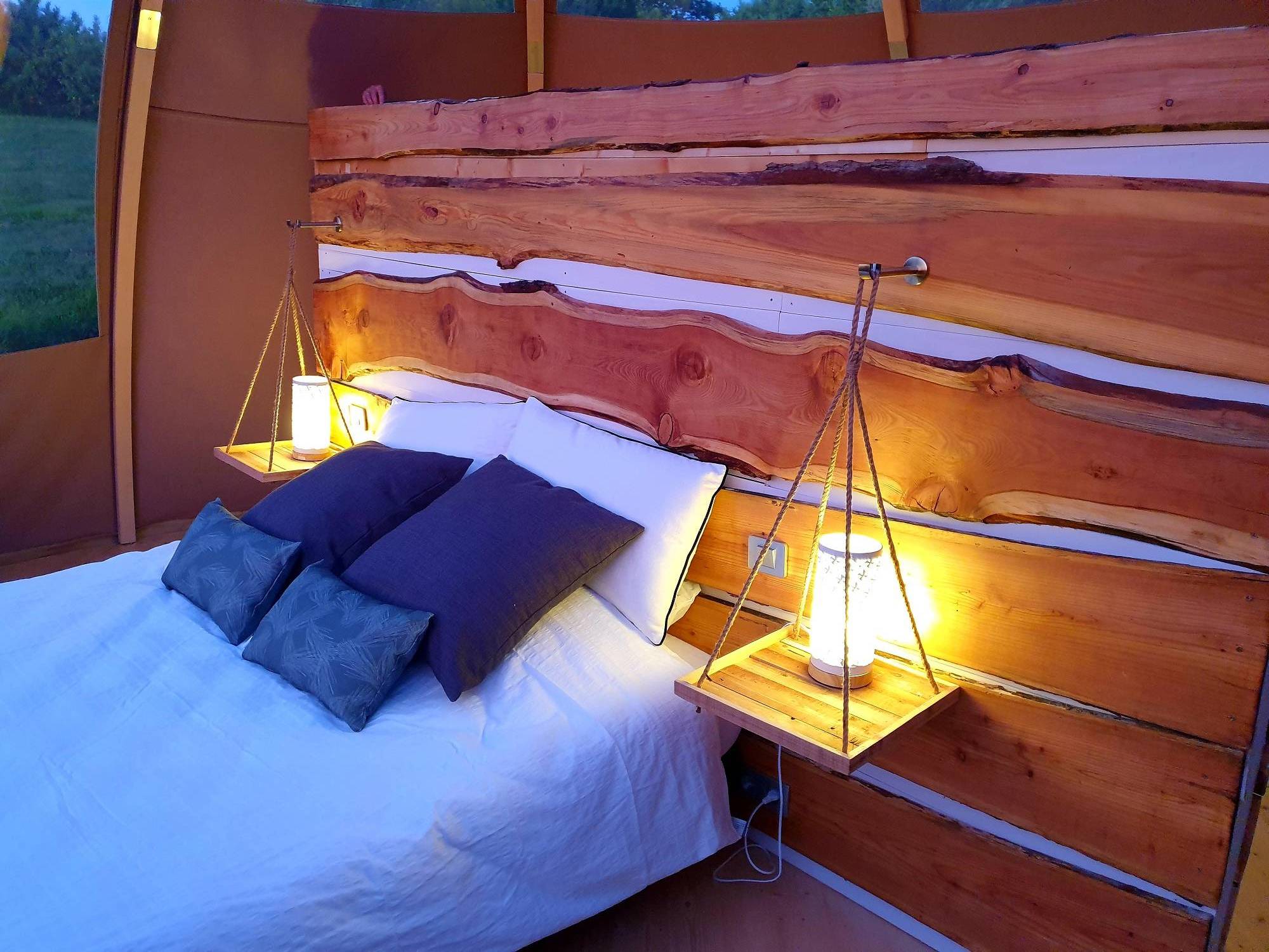 Wigwam Spa Hypnos — Nuit insolite avec jacuzzi à Haute-Garonne à Lussan-Adeilhac — détail architectural