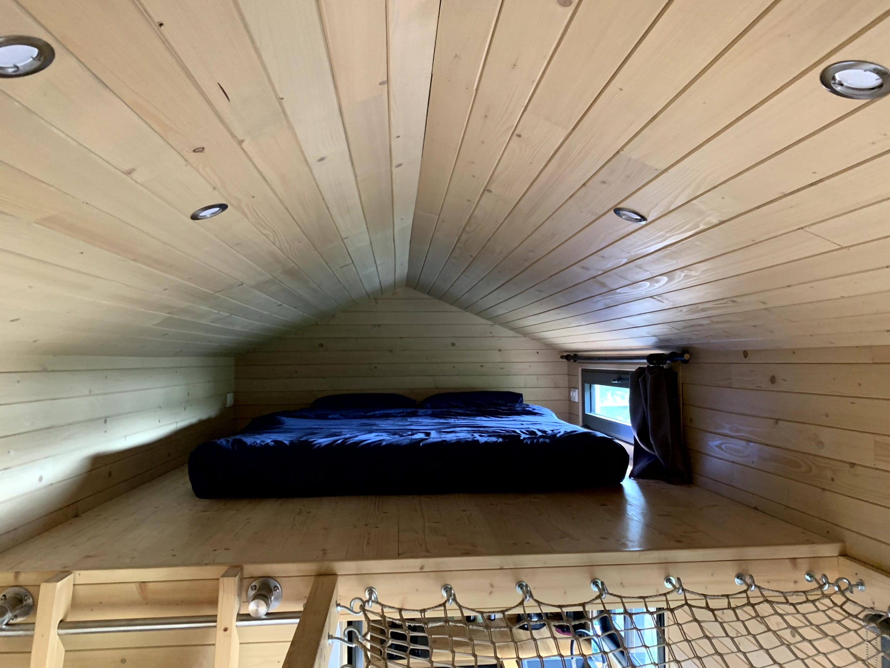 Tiny des Rêves Bleus — Tiny House avec vue sur le lac à Pas-de-Calais à Béthune — environnement naturel