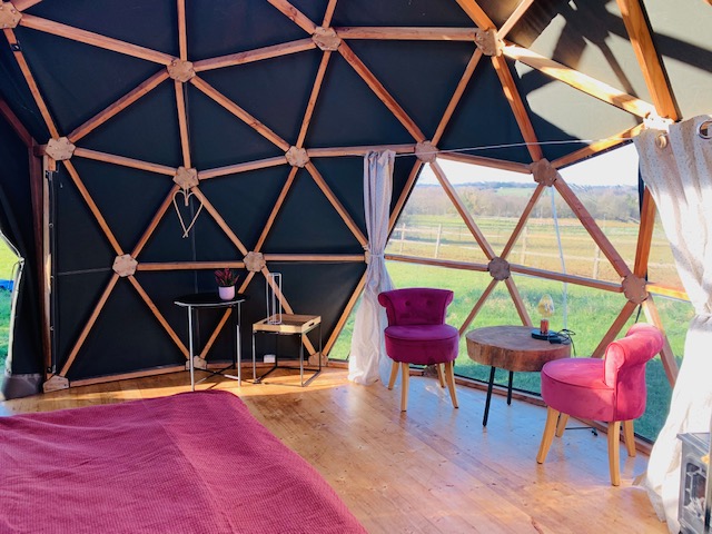 Double dôme Lama'Zonia : une expérience immersive en Aquitaine à Lanouaille — espace de vie