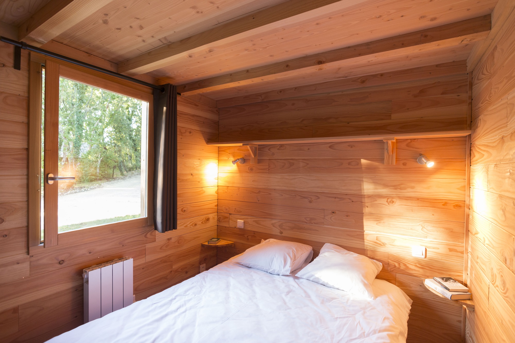 Cabane II Sud Ardèche : une immersion au cœur de la nature à Vagnas — salle de bain
