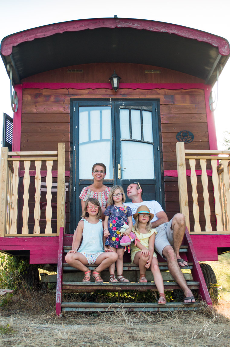 Roulotte Gîte Luxe d'Escapa — Séjour avec spa dans le Gers à Riguepeu — environnement naturel