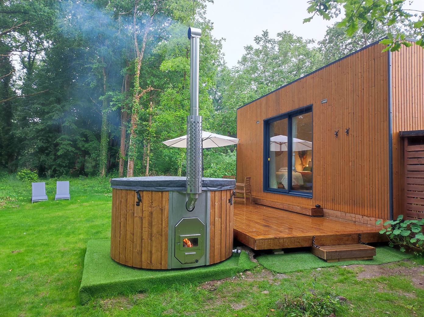 La Démaillère — Cabane avec jacuzzi à Châteauneuf-sur-Loire à Châteauneuf-sur-Loire — vue intérieure