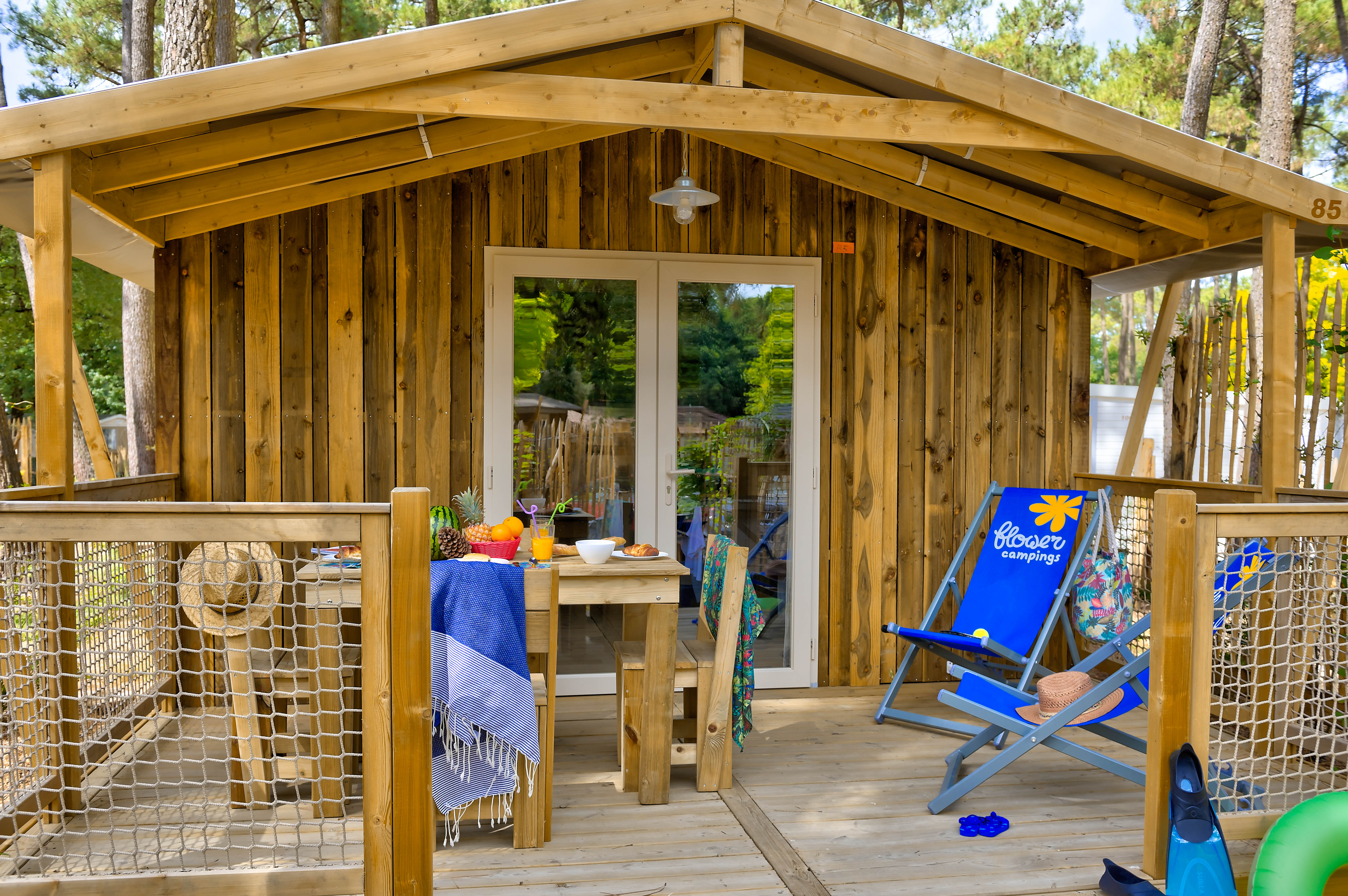 Lodge Sweetflower — Cabane avec spa à La Tranche-sur-Mer (Vendée) à La Tranche-sur-Mer — espace de vie