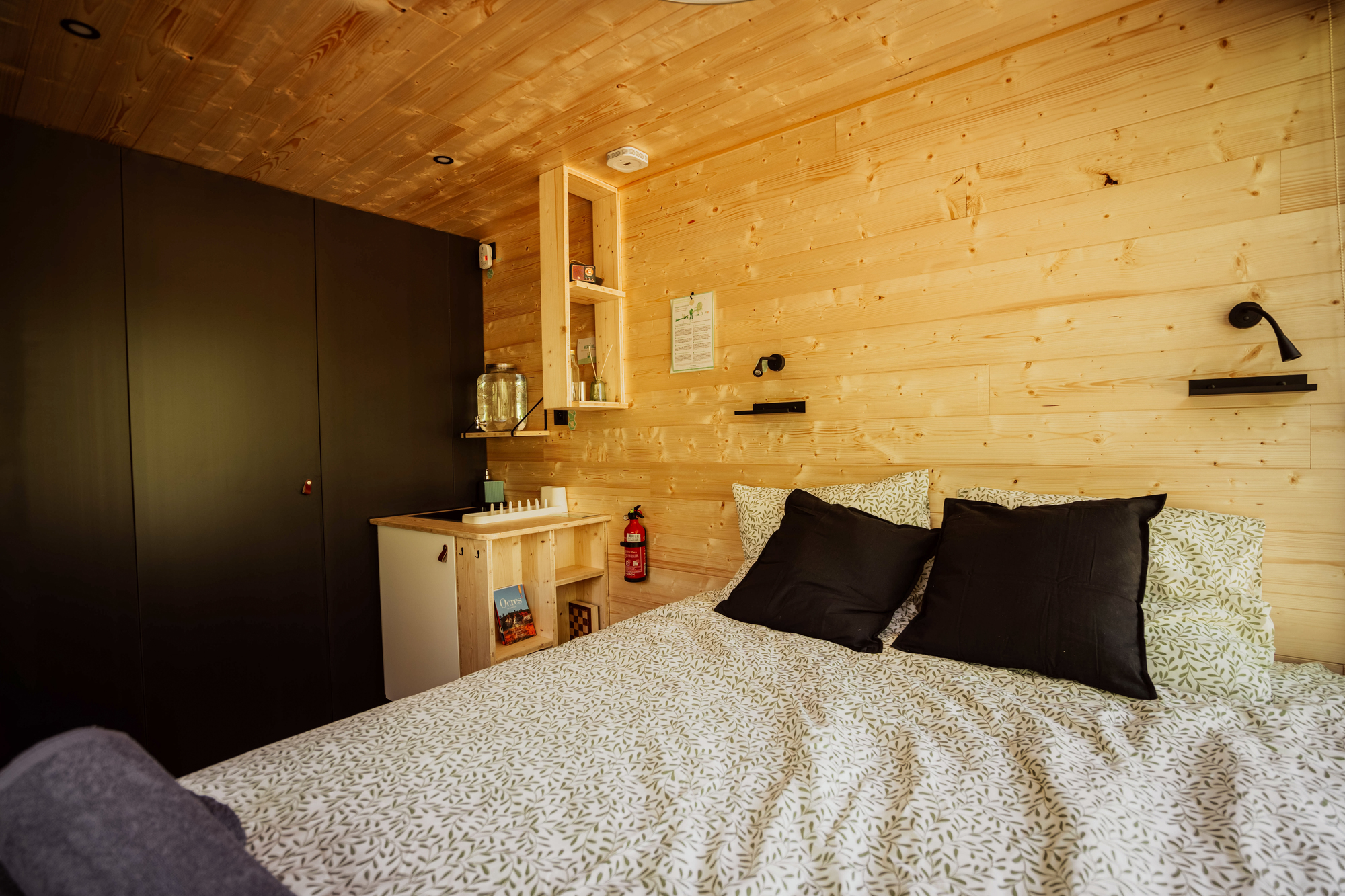 Homnest - L'Instant Sauvage — Tiny House avec vue cimes à Riotord à Riotord — salle de bain