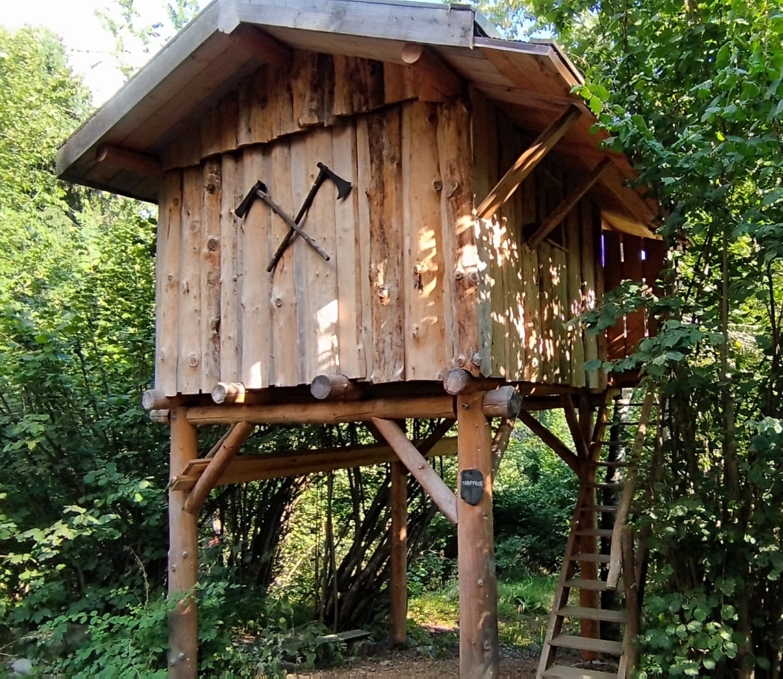 Cabane Trappeur — Séjour romantique avec vue sur le Mont Blanc en Haute-Savoie