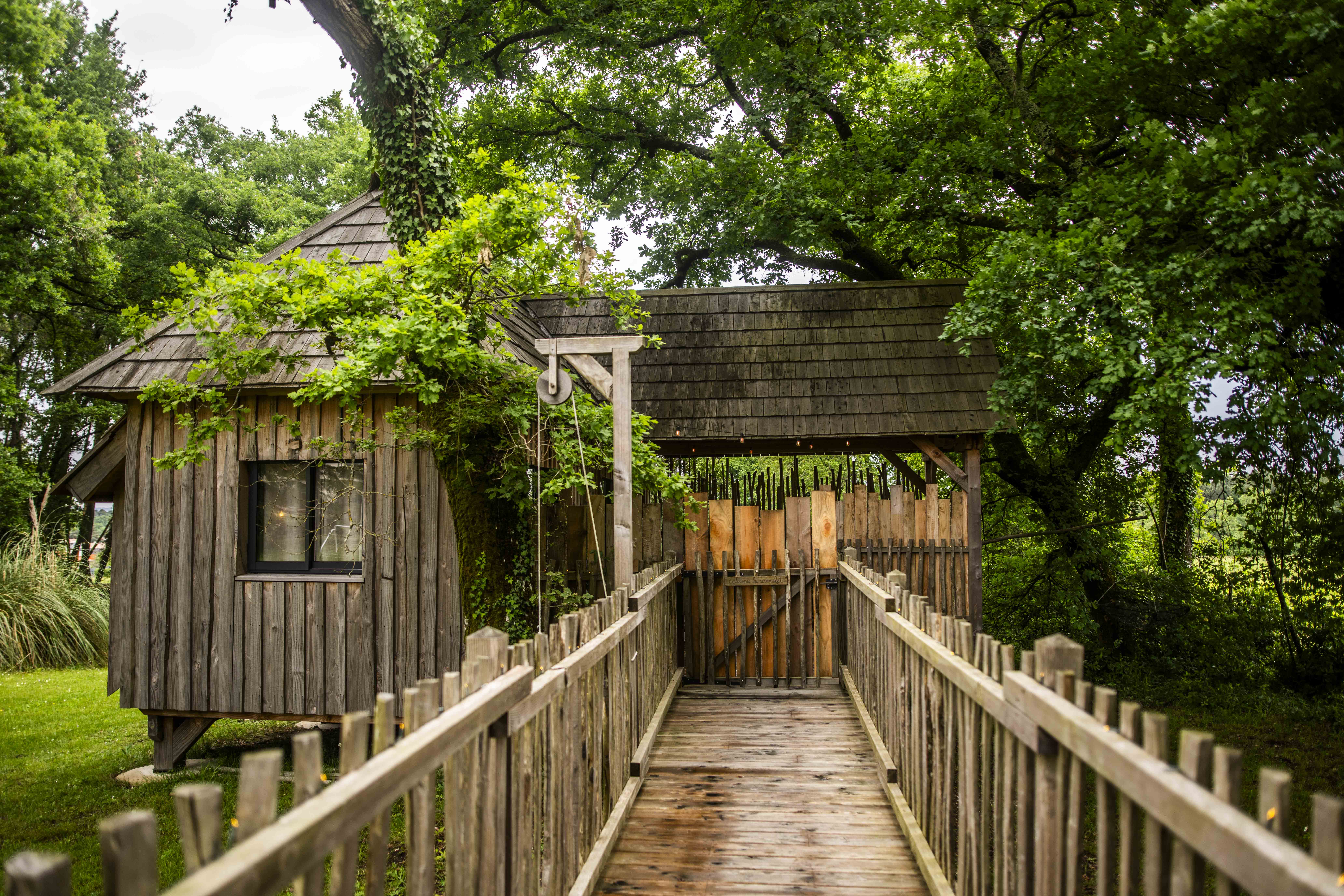 La Cabane le Carrelet & Spa : une expérience suspendue dans les arbres à Martillac — cuisine