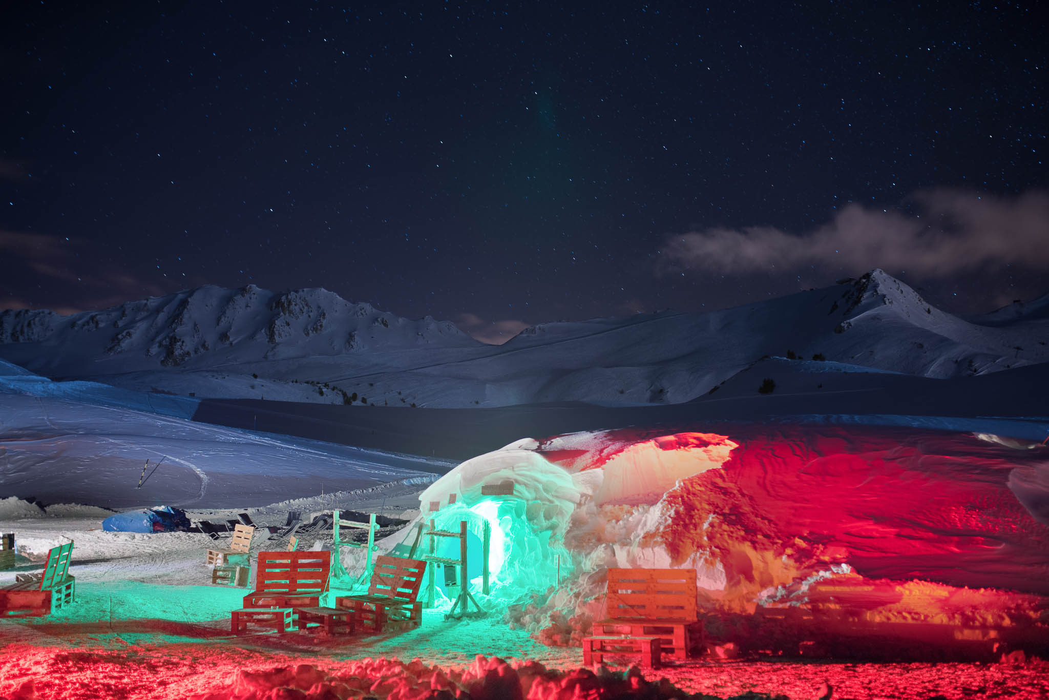 Village Igloo Arcs — Nuit inoubliable dans un igloo à Savoie